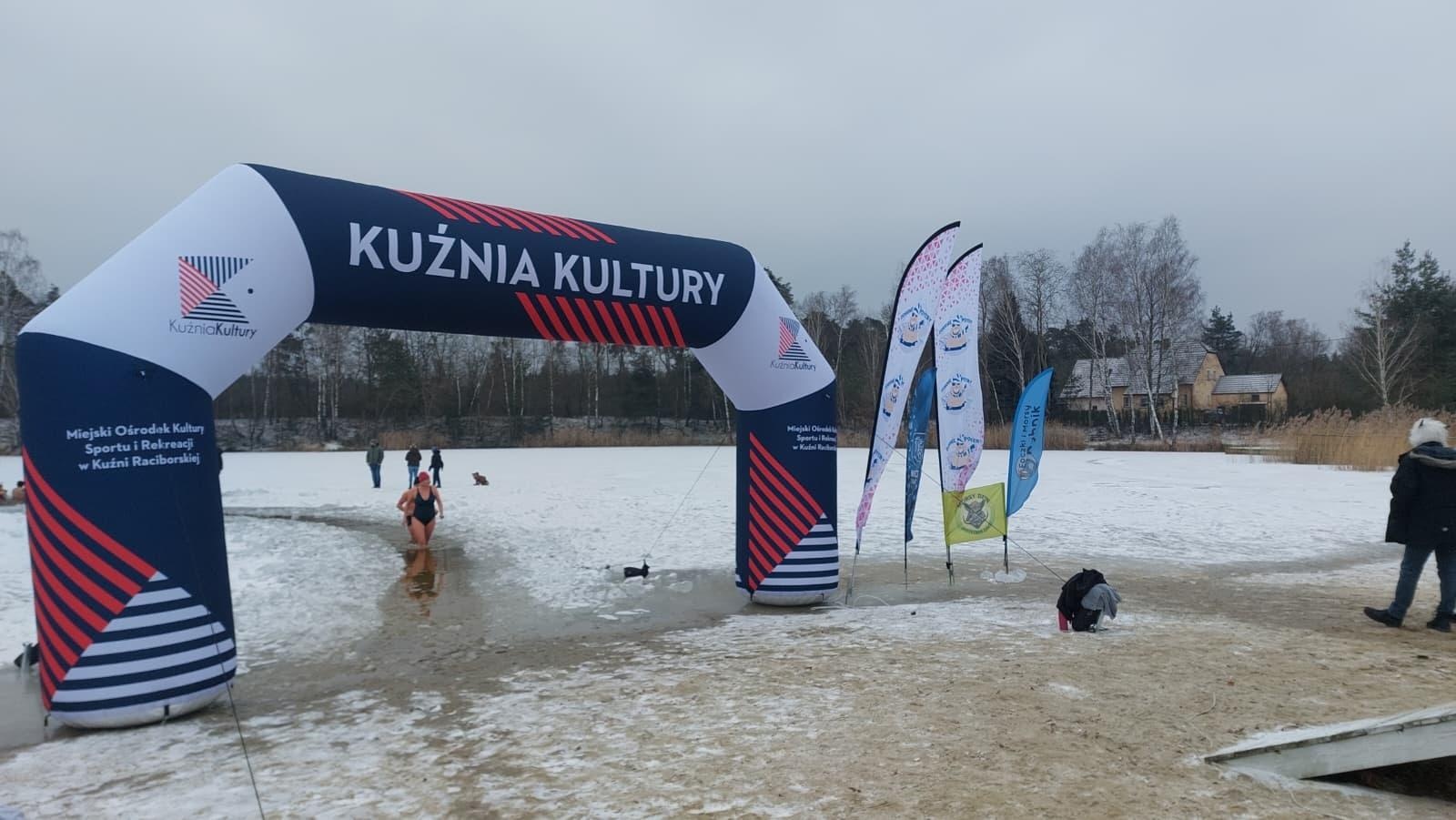 Zdjęcie w galerii na portalu naszraciborz.pl: Wodnik Challenge. Zimowa próba charakteru nad wodą [FOTO] wiadomości z regionu
