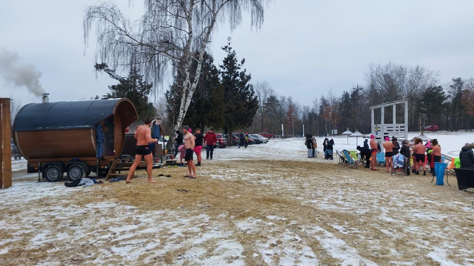 Zdjęcie w galerii na portalu naszraciborz.pl: Wodnik Challenge. Zimowa próba charakteru nad wodą [FOTO] wiadomości z regionu