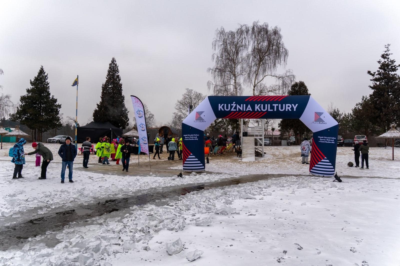 Zdjęcie w galerii na portalu naszraciborz.pl: Wodnik Challenge. Zimowa próba charakteru nad wodą [FOTO] wiadomości z regionu