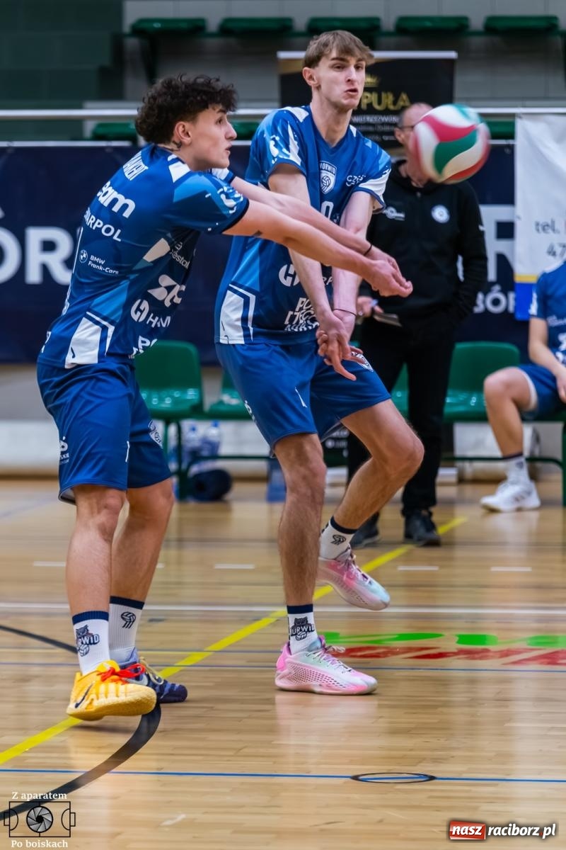 Zdjęcie w galerii na portalu naszraciborz.pl: Ostatni domowy mecz po myśli Klubu Siatkarskiego Racibórz [FOTO] wiadomości z regionu