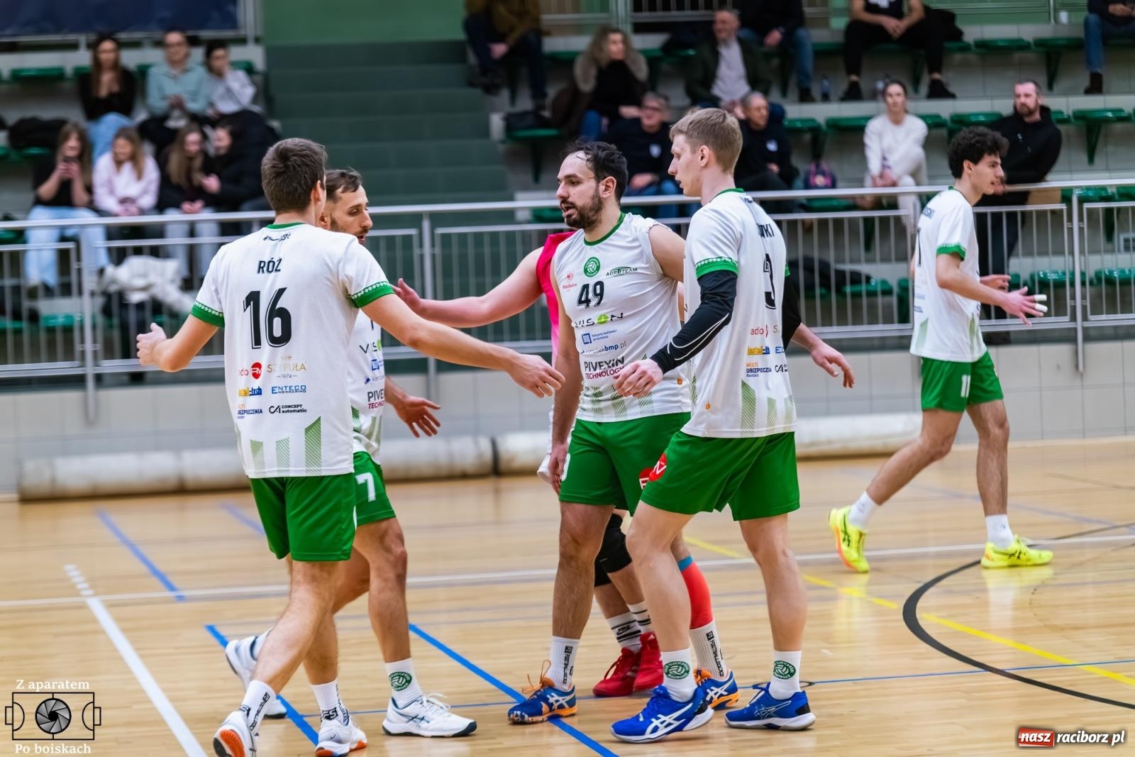 Zdjęcie w galerii na portalu naszraciborz.pl: Ostatni domowy mecz po myśli Klubu Siatkarskiego Racibórz [FOTO] wiadomości z regionu
