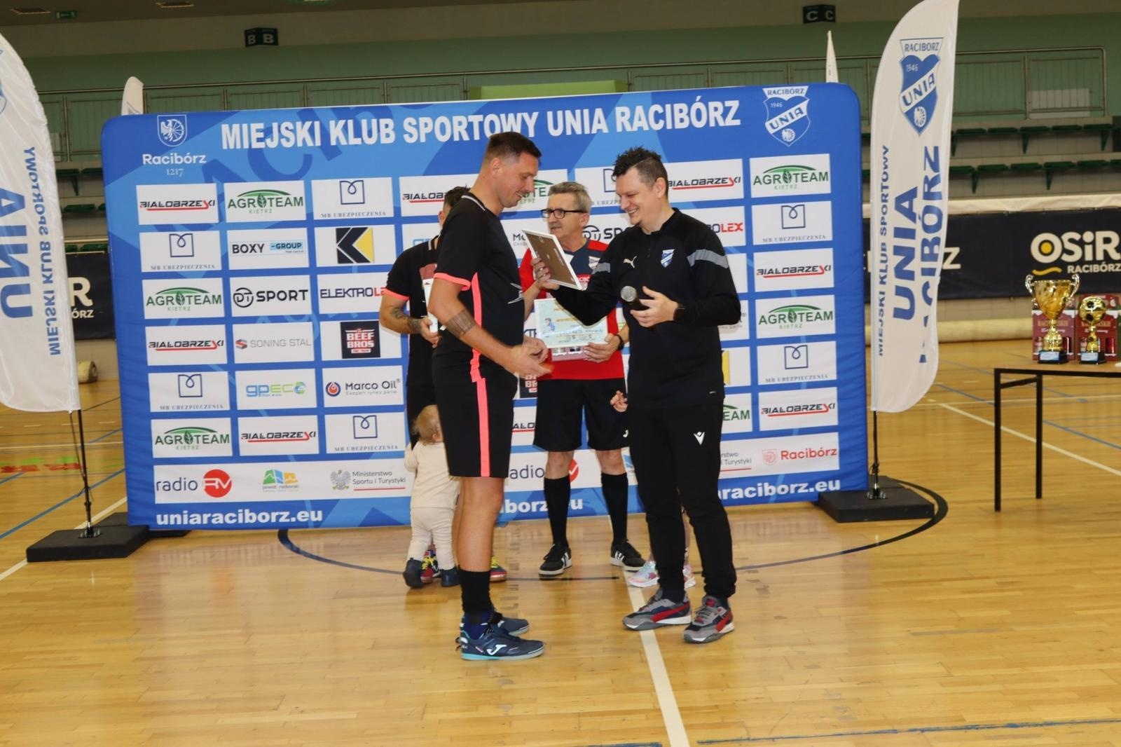 Zdjęcie w galerii na portalu naszraciborz.pl: Rodzice rocznika 2019/20 mistrzami Akademii Rodziców [FOTO] wiadomości z regionu