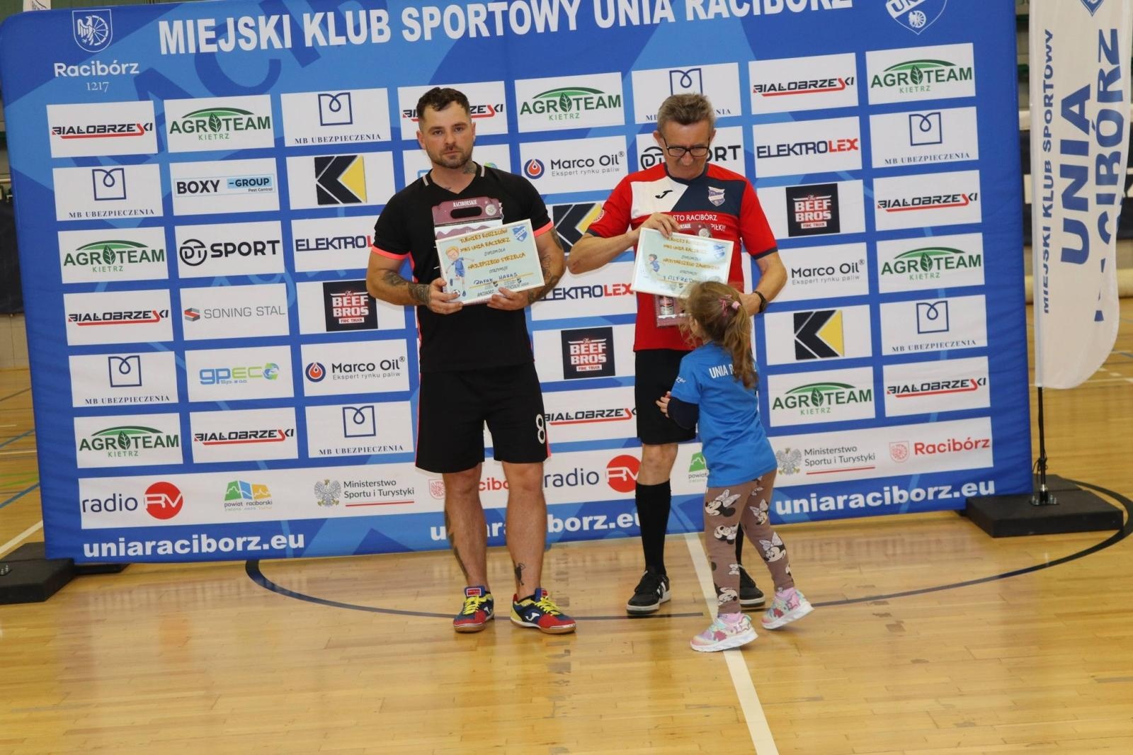 Zdjęcie w galerii na portalu naszraciborz.pl: Rodzice rocznika 2019/20 mistrzami Akademii Rodziców [FOTO] wiadomości z regionu