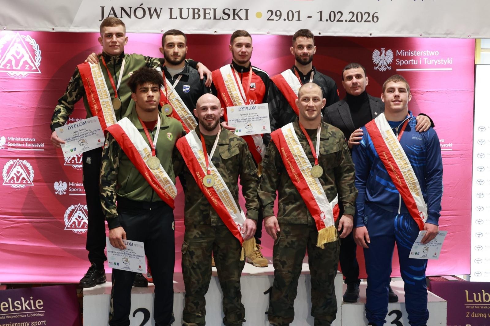 Zdjęcie w galerii na portalu naszraciborz.pl: Unia Racibórz druga drużynowo na 96. Mistrzostwach Polski w zapasach klasycznych. Złoto Czarneckiego wiadomości z regionu