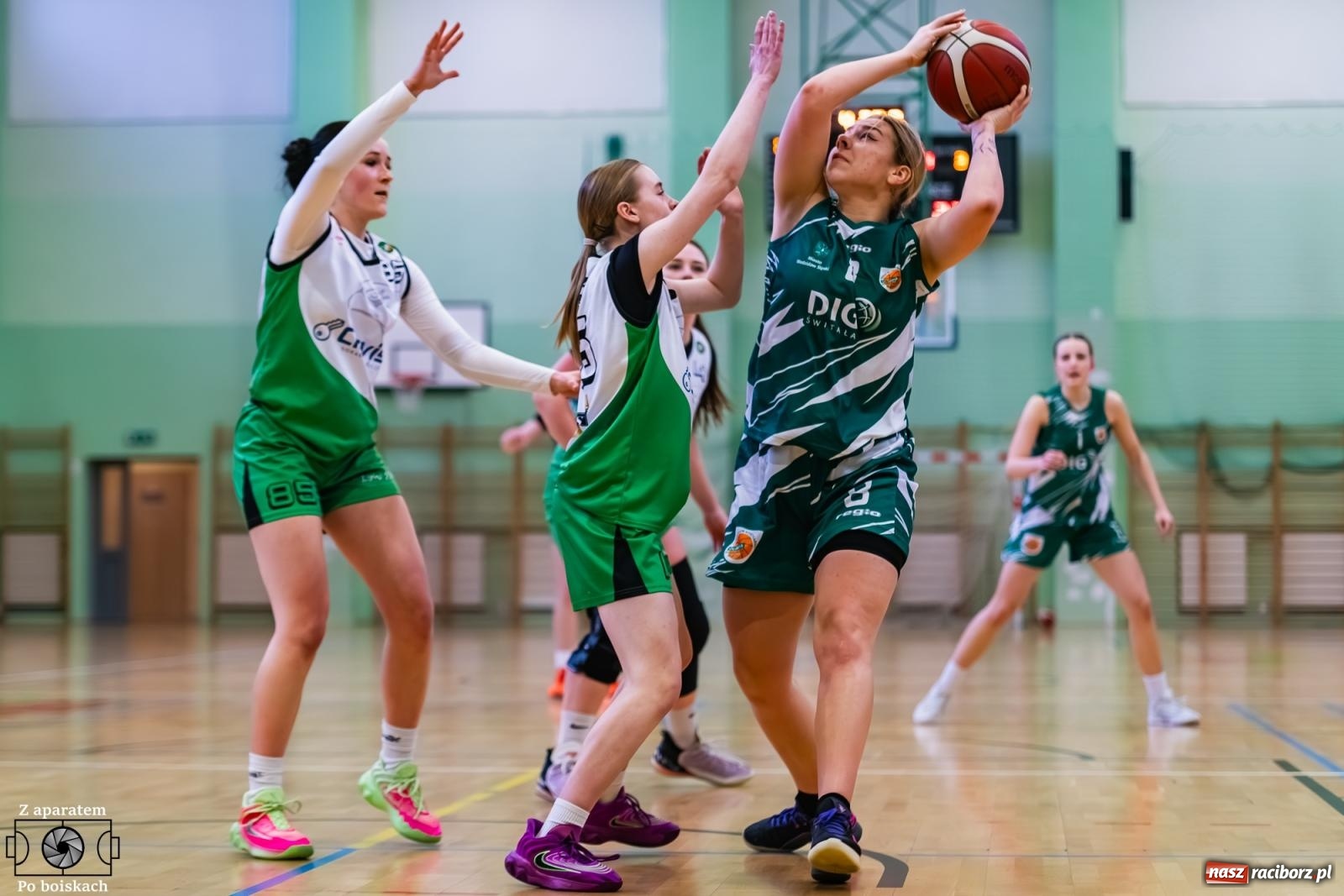 Zdjęcie w galerii na portalu naszraciborz.pl: Olimpia bardzo długo się męczyła, ale ostatecznie zwyciężyła [FOTO i WIDEO] wiadomości z regionu