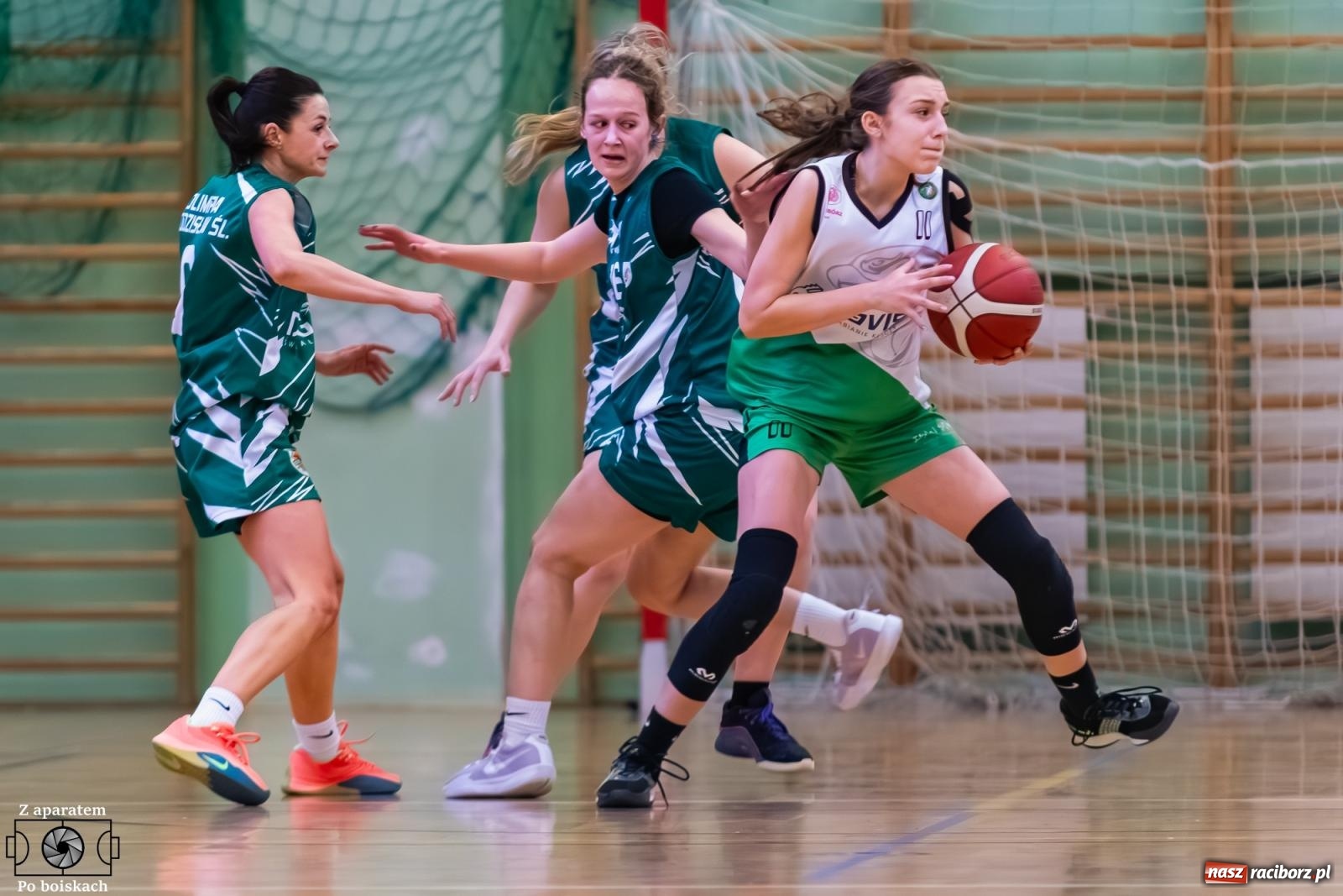 Zdjęcie w galerii na portalu naszraciborz.pl: Olimpia bardzo długo się męczyła, ale ostatecznie zwyciężyła [FOTO i WIDEO] wiadomości z regionu