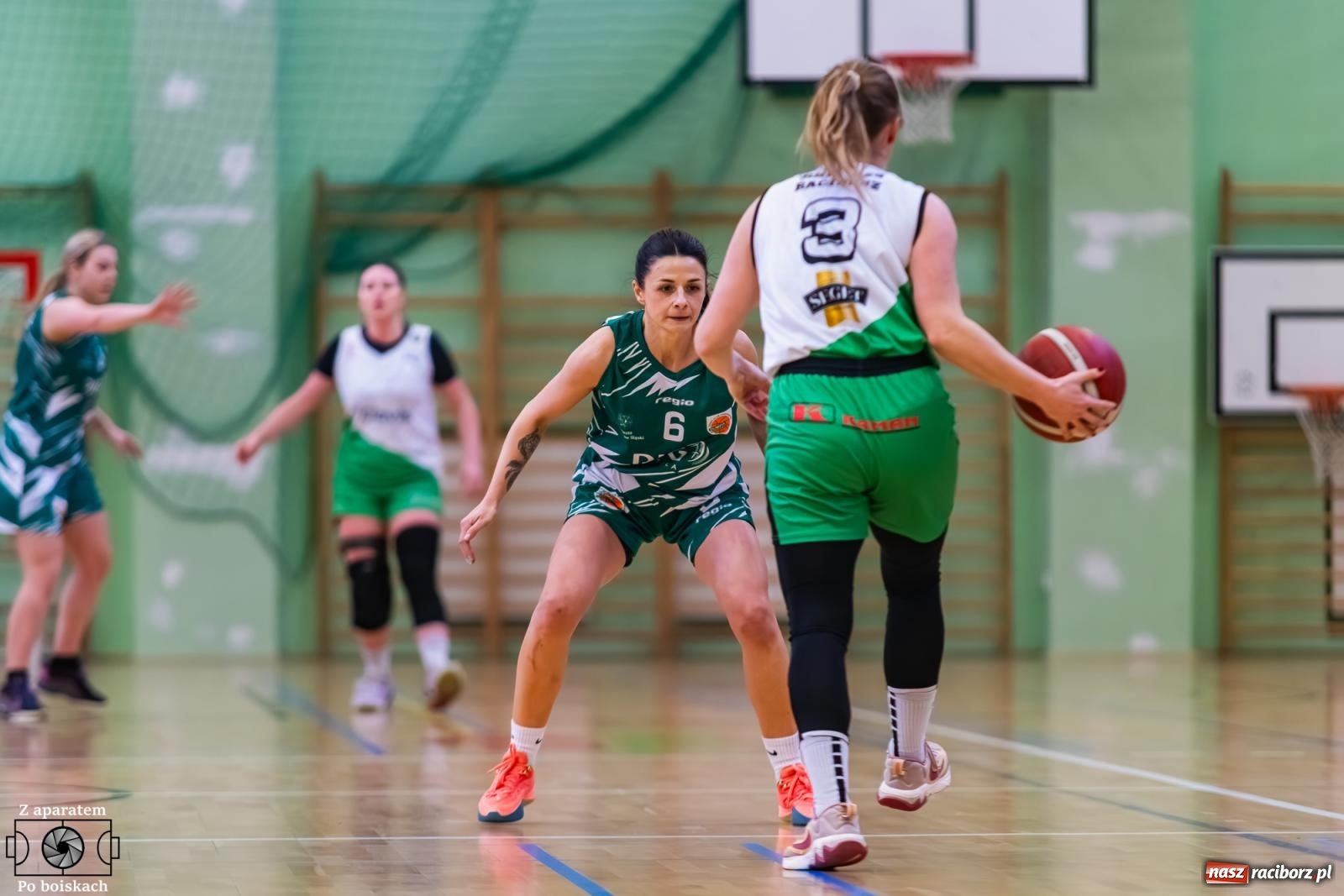 Zdjęcie w galerii na portalu naszraciborz.pl: Olimpia bardzo długo się męczyła, ale ostatecznie zwyciężyła [FOTO i WIDEO] wiadomości z regionu