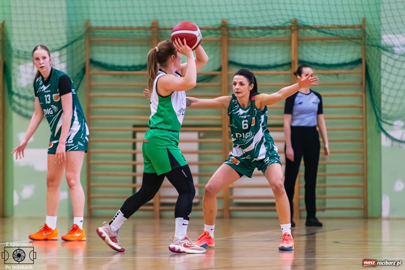 Zdjęcie w galerii na portalu naszraciborz.pl: Olimpia bardzo długo się męczyła, ale ostatecznie zwyciężyła [FOTO i WIDEO] wiadomości z regionu