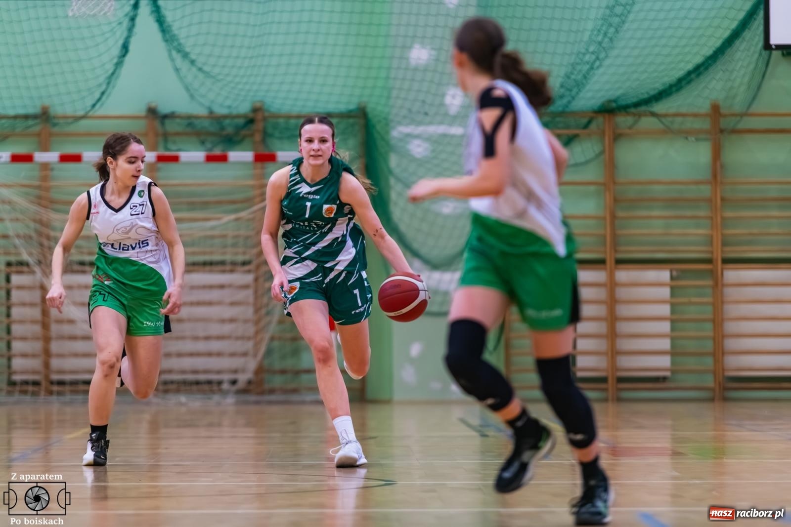 Zdjęcie w galerii na portalu naszraciborz.pl: Olimpia bardzo długo się męczyła, ale ostatecznie zwyciężyła [FOTO i WIDEO] wiadomości z regionu