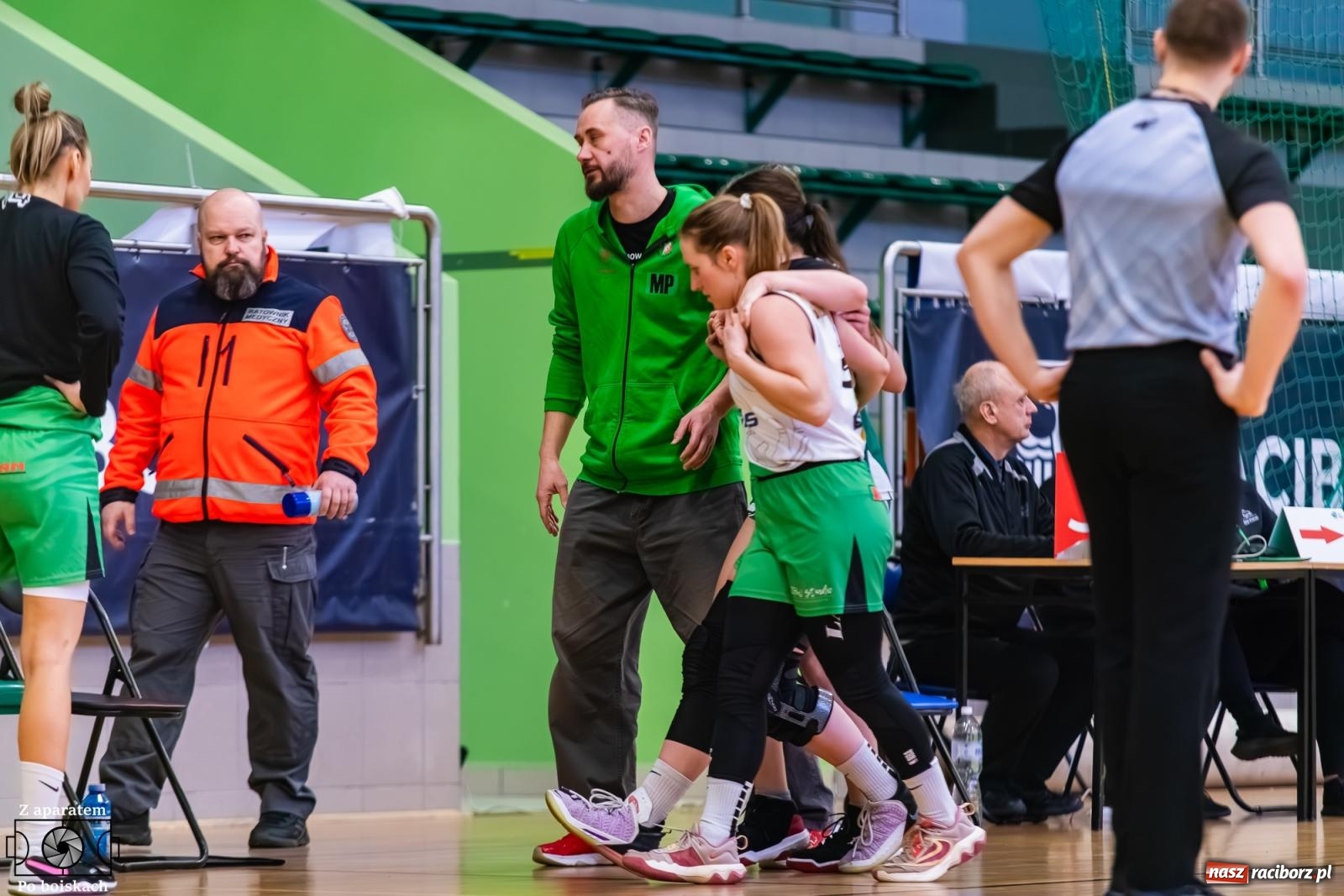 Zdjęcie w galerii na portalu naszraciborz.pl: Olimpia bardzo długo się męczyła, ale ostatecznie zwyciężyła [FOTO i WIDEO] wiadomości z regionu