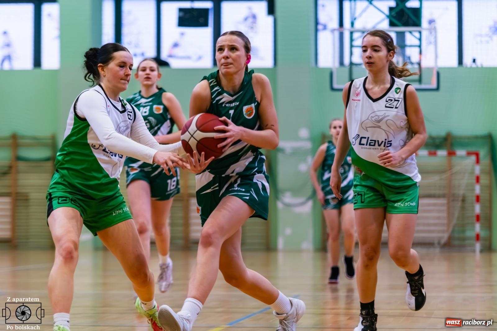 Zdjęcie w galerii na portalu naszraciborz.pl: Olimpia bardzo długo się męczyła, ale ostatecznie zwyciężyła [FOTO i WIDEO] wiadomości z regionu