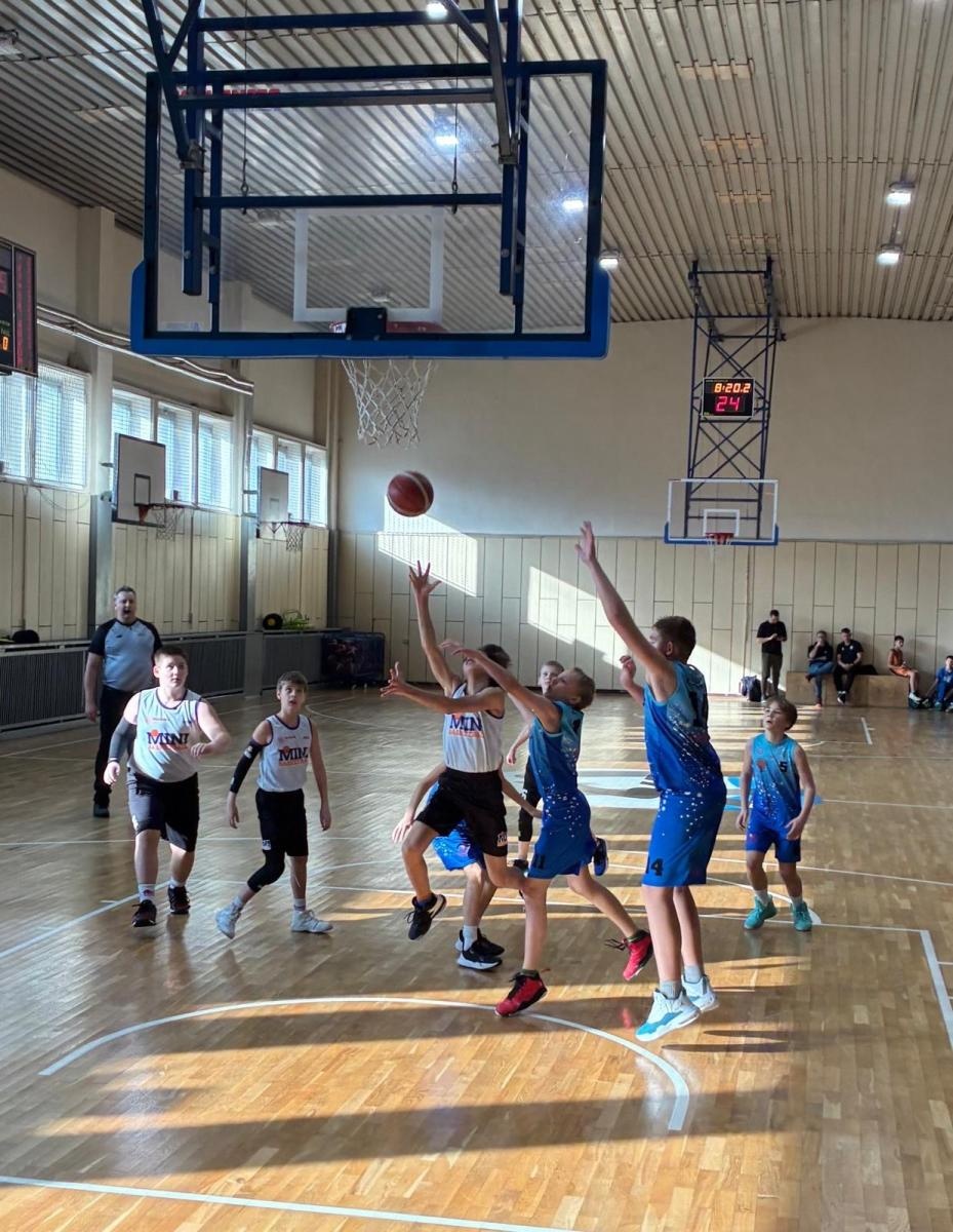 Zdjęcie w galerii na portalu naszraciborz.pl: Młodzież rozbiła bank. Złoty weekend koszykarzy i koszykarek MiniBasketball Racibórz wiadomości z regionu