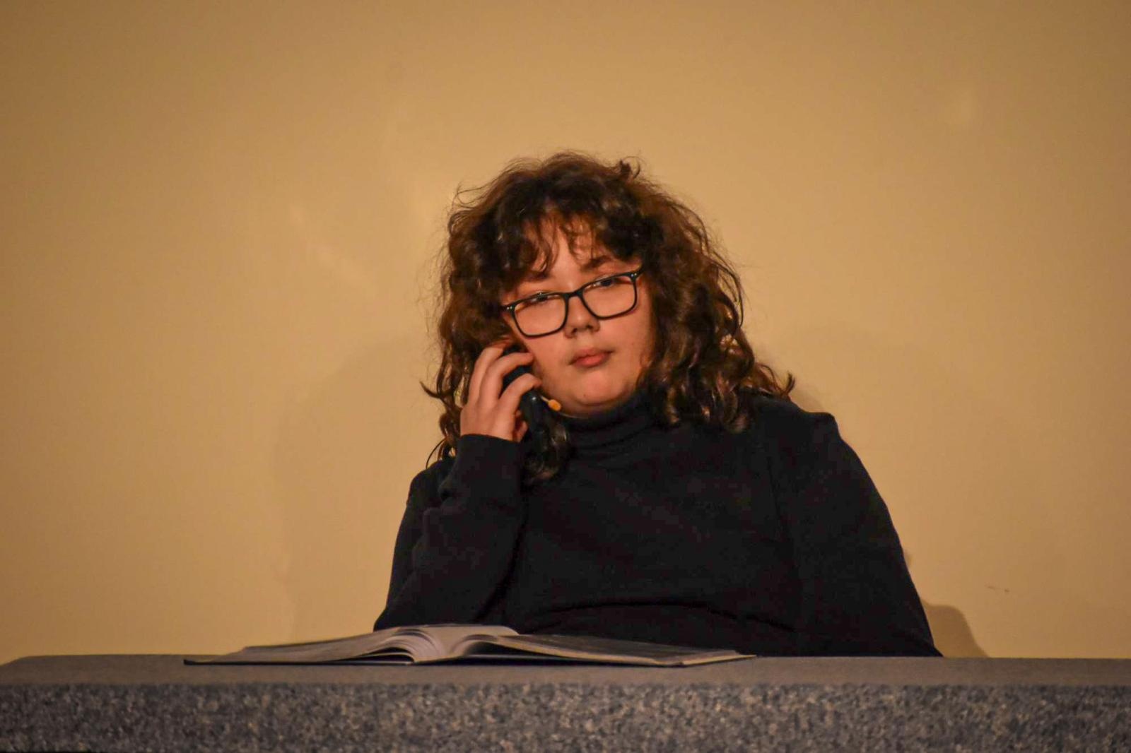 Zdjęcie w galerii na portalu naszraciborz.pl: Teatralna niedziela na Zamku Piastowskim. STÓŁ poruszył widzów wiadomości z regionu