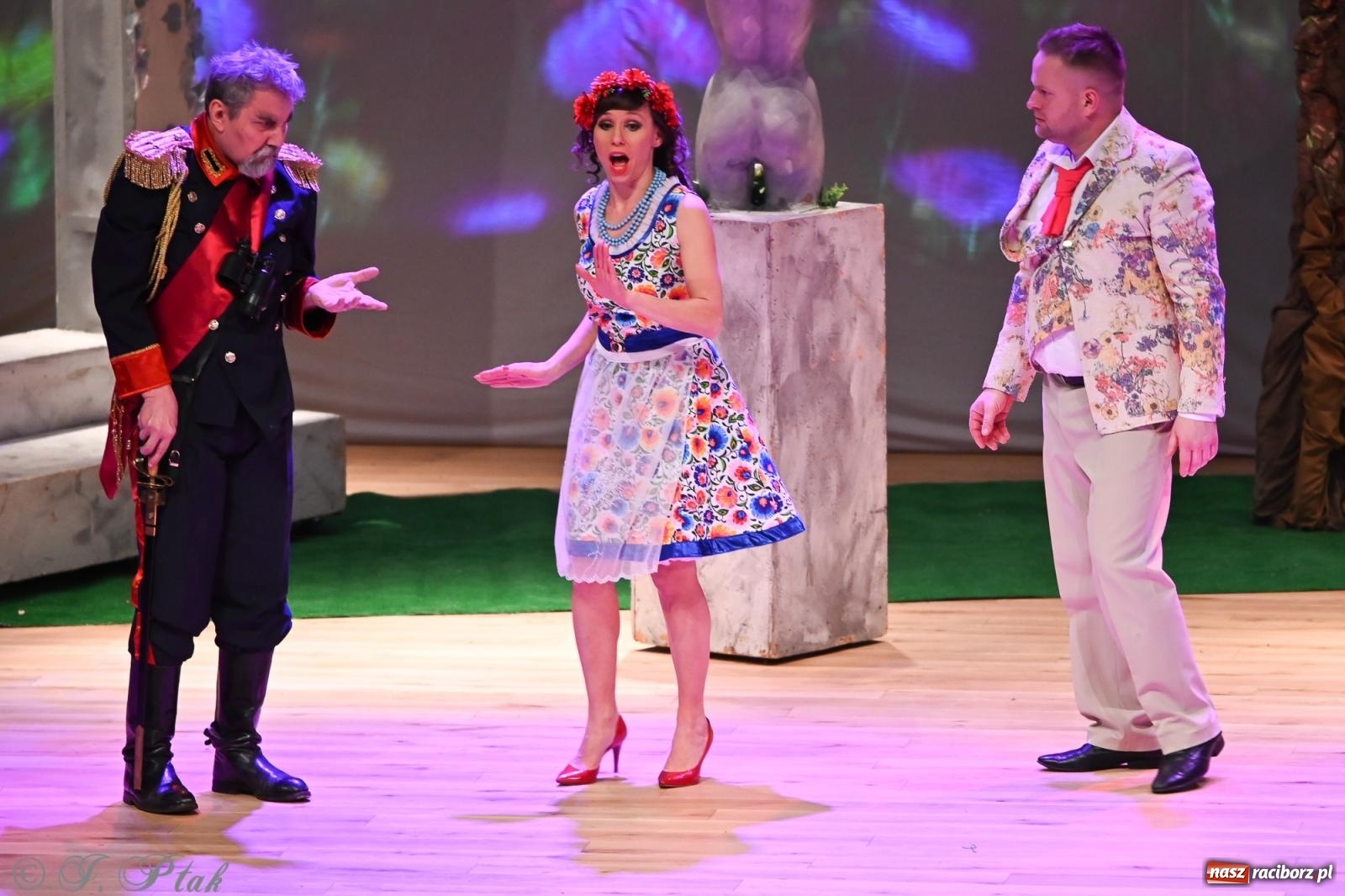 Zdjęcie w galerii na portalu naszraciborz.pl: Hrabina Marica porwała publiczność. Operetkowy wieczór pełen muzyki i tańca wiadomości z regionu
