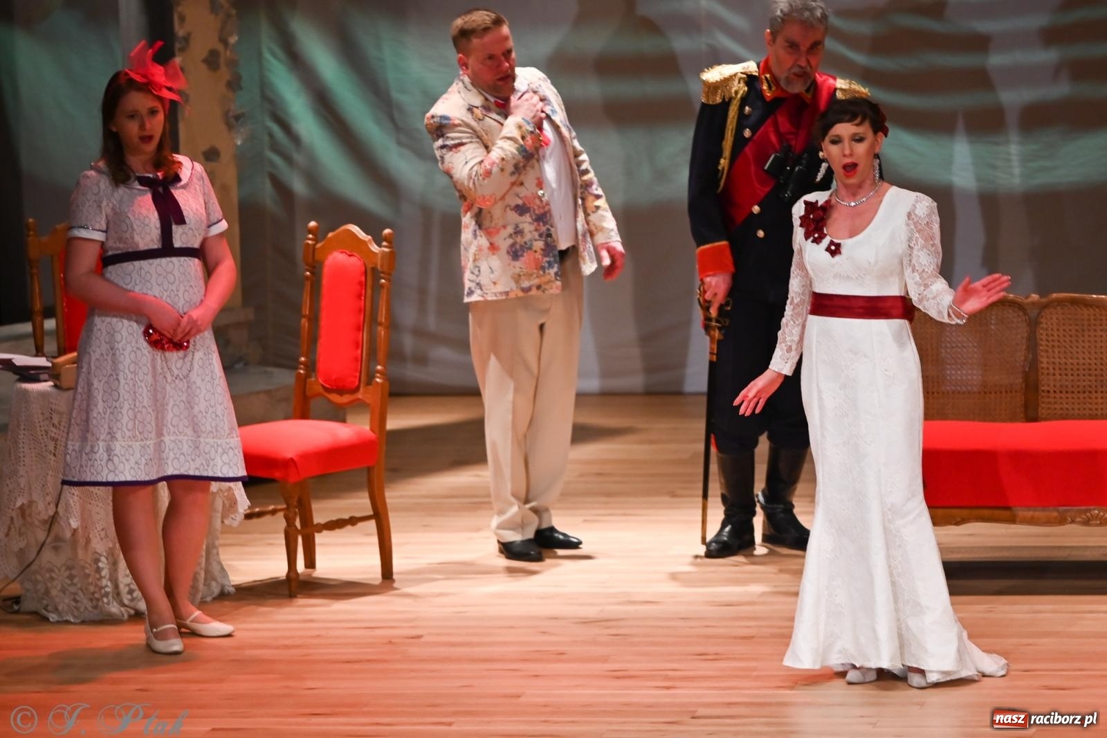 Zdjęcie w galerii na portalu naszraciborz.pl: Hrabina Marica porwała publiczność. Operetkowy wieczór pełen muzyki i tańca wiadomości z regionu