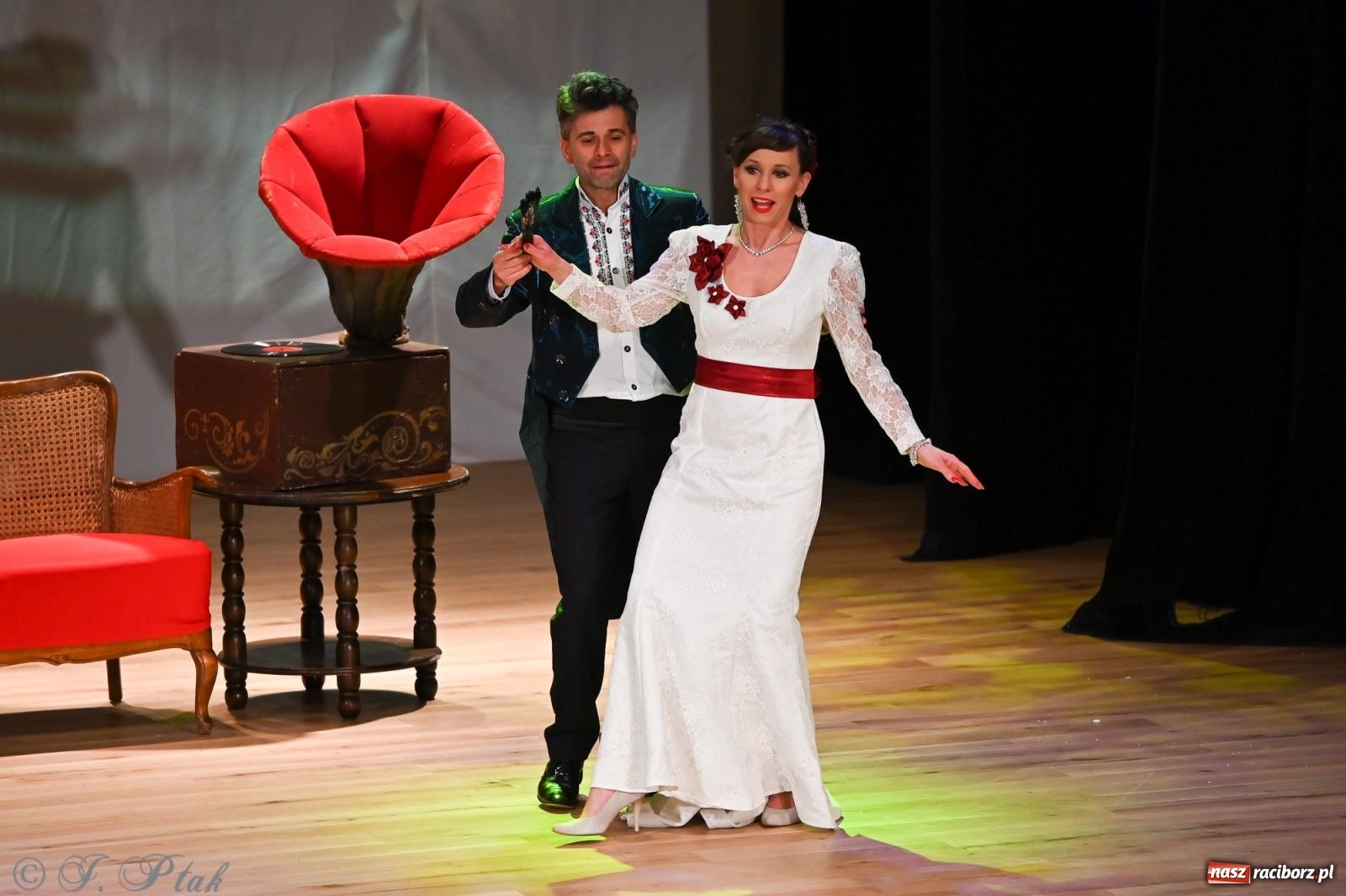 Zdjęcie w galerii na portalu naszraciborz.pl: Hrabina Marica porwała publiczność. Operetkowy wieczór pełen muzyki i tańca wiadomości z regionu