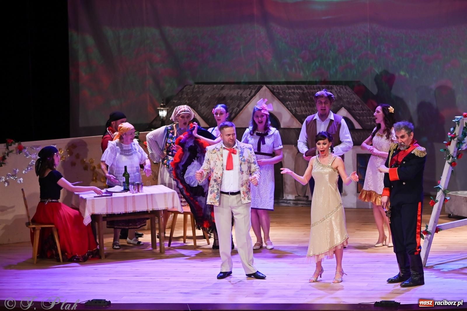 Zdjęcie w galerii na portalu naszraciborz.pl: Hrabina Marica porwała publiczność. Operetkowy wieczór pełen muzyki i tańca wiadomości z regionu