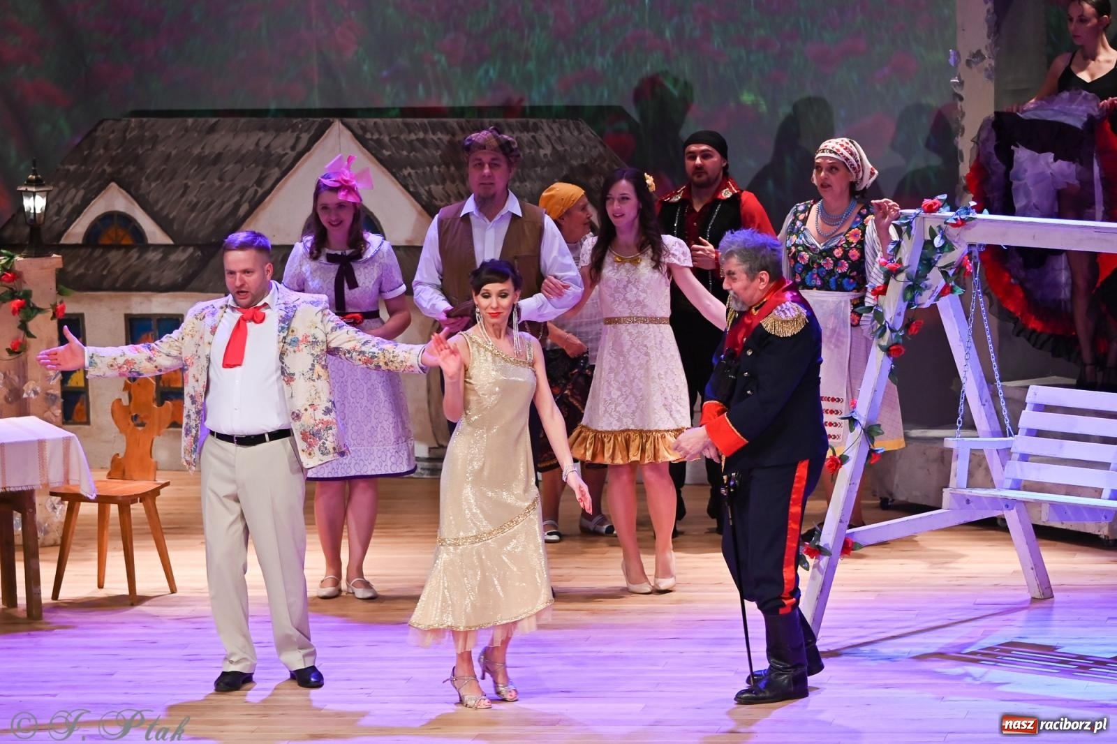 Zdjęcie w galerii na portalu naszraciborz.pl: Hrabina Marica porwała publiczność. Operetkowy wieczór pełen muzyki i tańca wiadomości z regionu