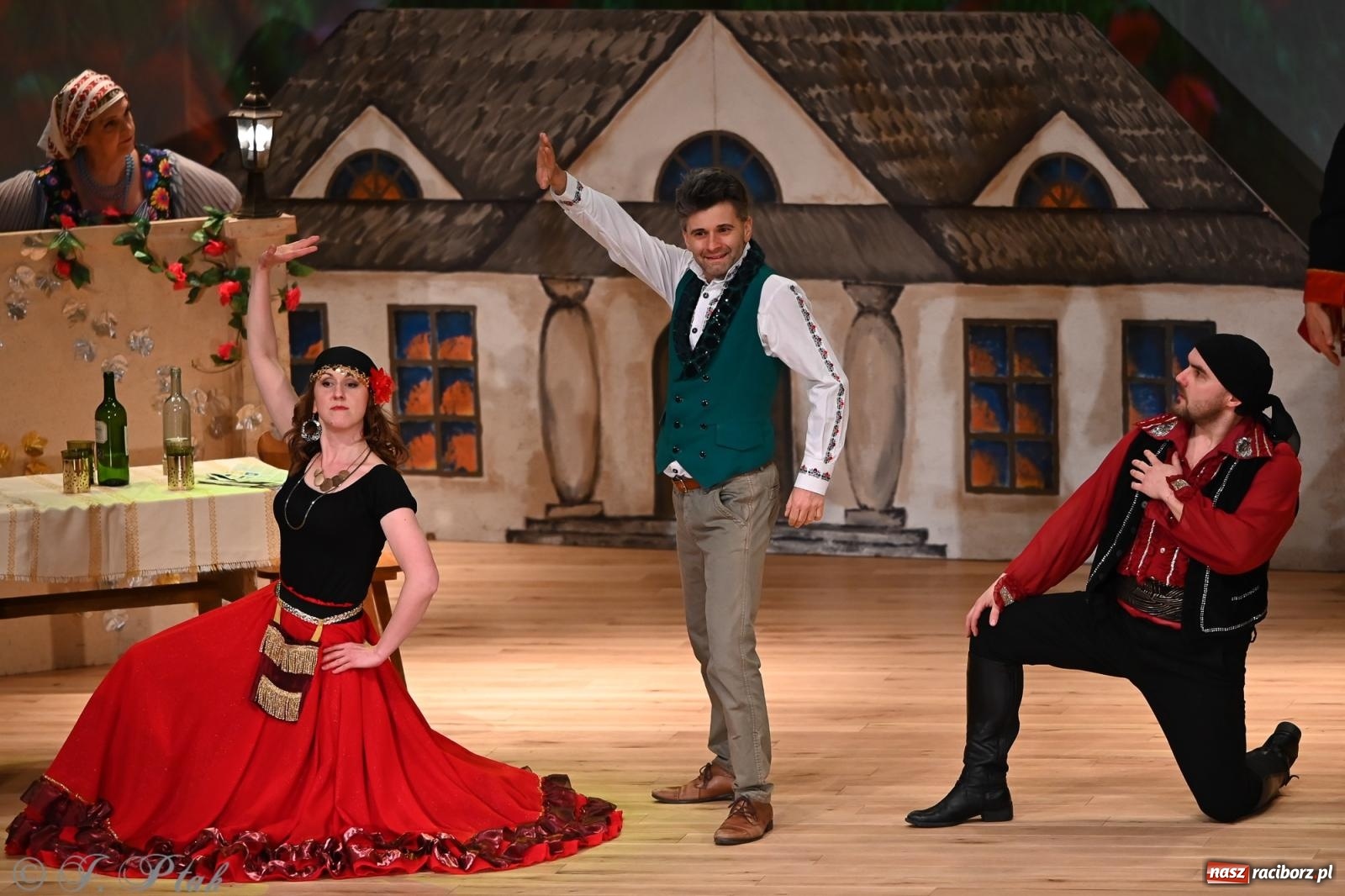 Zdjęcie w galerii na portalu naszraciborz.pl: Hrabina Marica porwała publiczność. Operetkowy wieczór pełen muzyki i tańca wiadomości z regionu