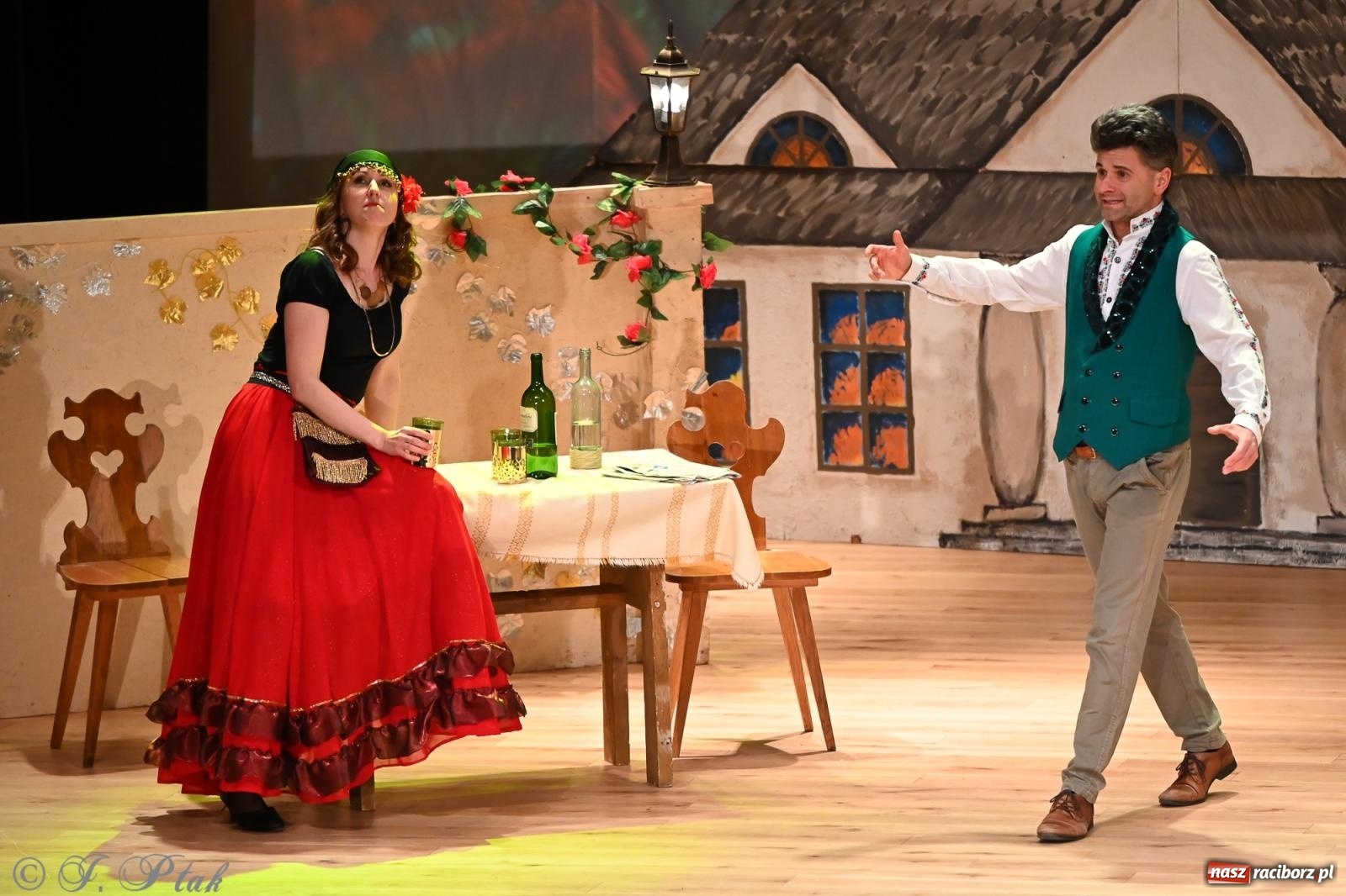 Zdjęcie w galerii na portalu naszraciborz.pl: Hrabina Marica porwała publiczność. Operetkowy wieczór pełen muzyki i tańca wiadomości z regionu