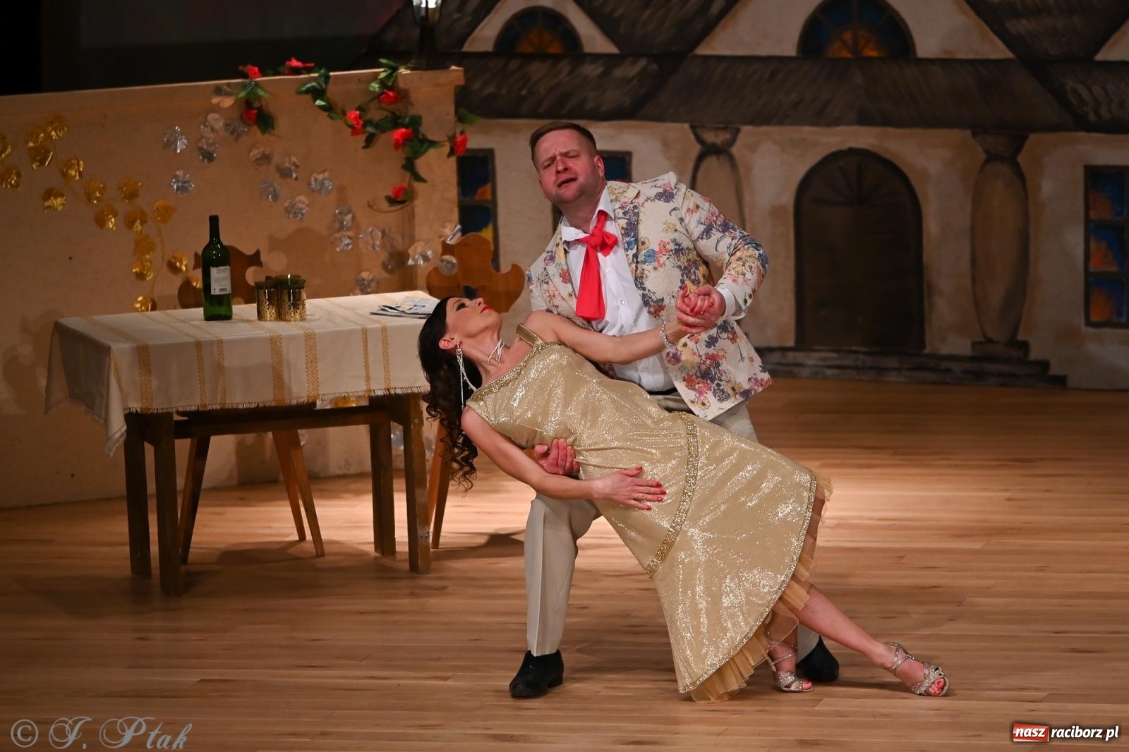 Zdjęcie w galerii na portalu naszraciborz.pl: Hrabina Marica porwała publiczność. Operetkowy wieczór pełen muzyki i tańca wiadomości z regionu