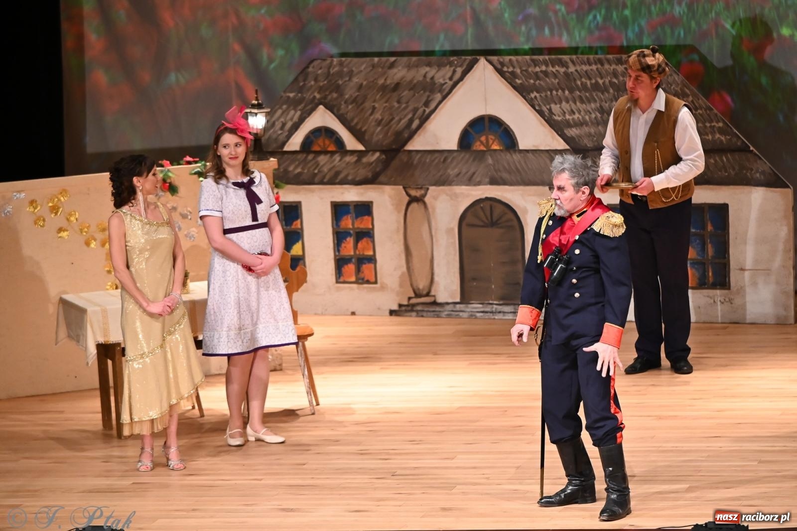Zdjęcie w galerii na portalu naszraciborz.pl: Hrabina Marica porwała publiczność. Operetkowy wieczór pełen muzyki i tańca wiadomości z regionu