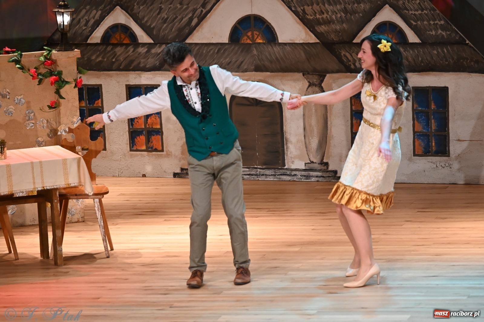 Zdjęcie w galerii na portalu naszraciborz.pl: Hrabina Marica porwała publiczność. Operetkowy wieczór pełen muzyki i tańca wiadomości z regionu