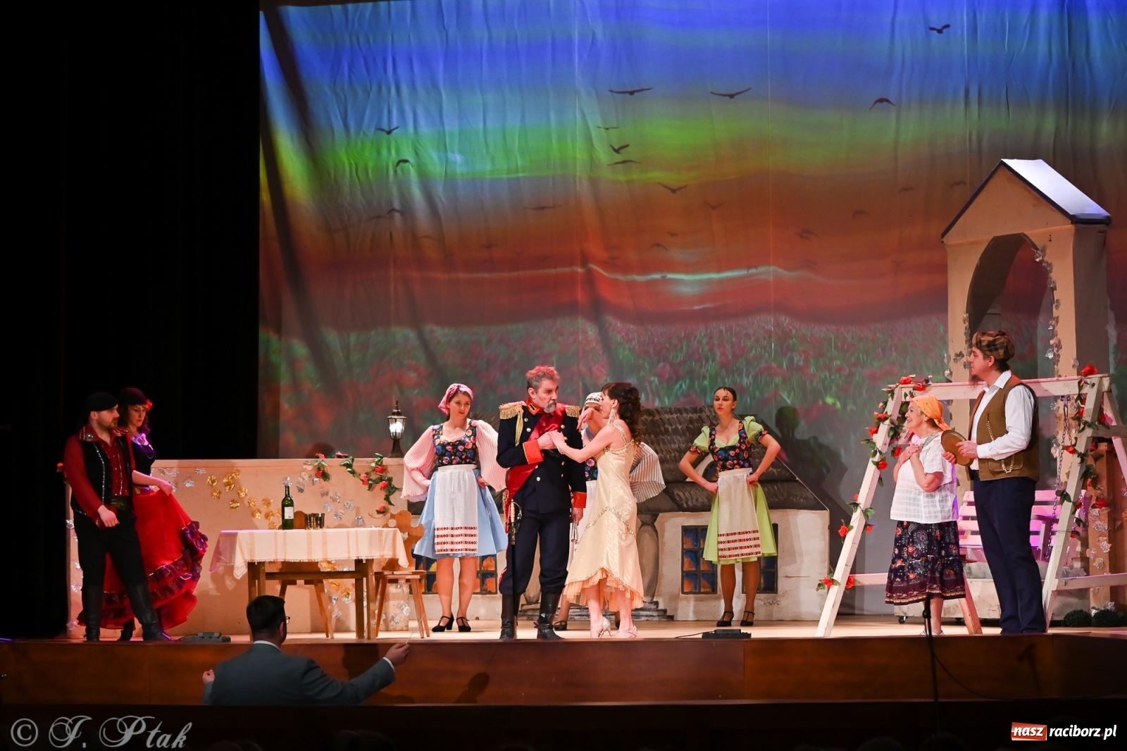 Zdjęcie w galerii na portalu naszraciborz.pl: Hrabina Marica porwała publiczność. Operetkowy wieczór pełen muzyki i tańca wiadomości z regionu