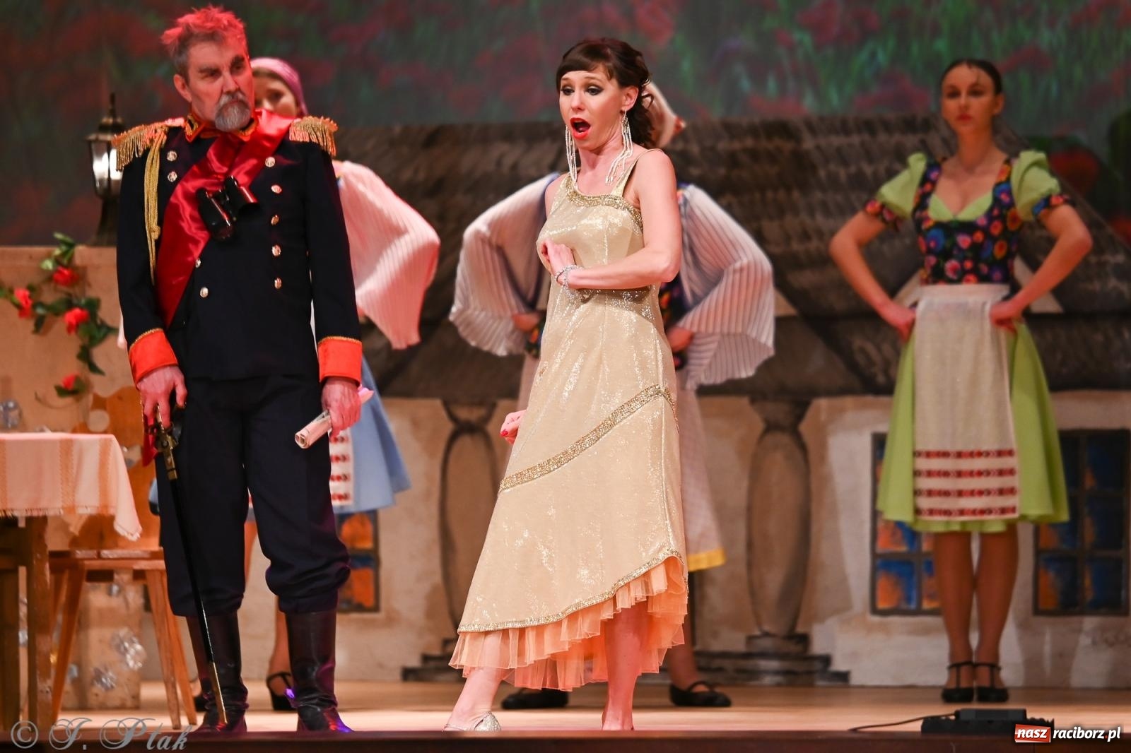 Zdjęcie w galerii na portalu naszraciborz.pl: Hrabina Marica porwała publiczność. Operetkowy wieczór pełen muzyki i tańca wiadomości z regionu