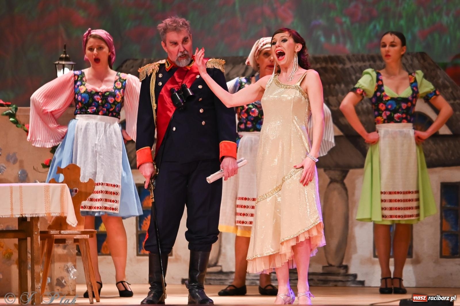 Zdjęcie w galerii na portalu naszraciborz.pl: Hrabina Marica porwała publiczność. Operetkowy wieczór pełen muzyki i tańca wiadomości z regionu