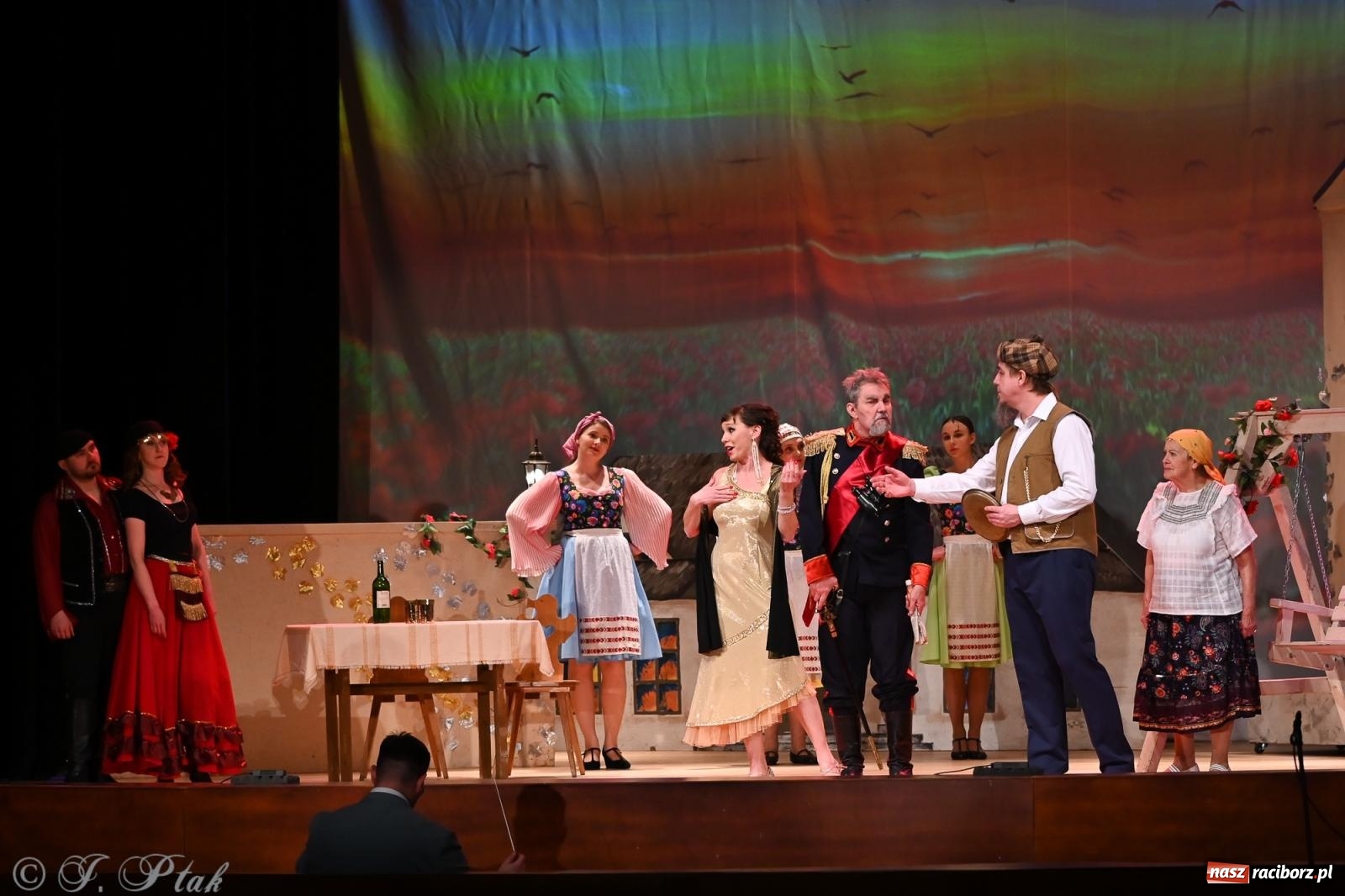 Zdjęcie w galerii na portalu naszraciborz.pl: Hrabina Marica porwała publiczność. Operetkowy wieczór pełen muzyki i tańca wiadomości z regionu