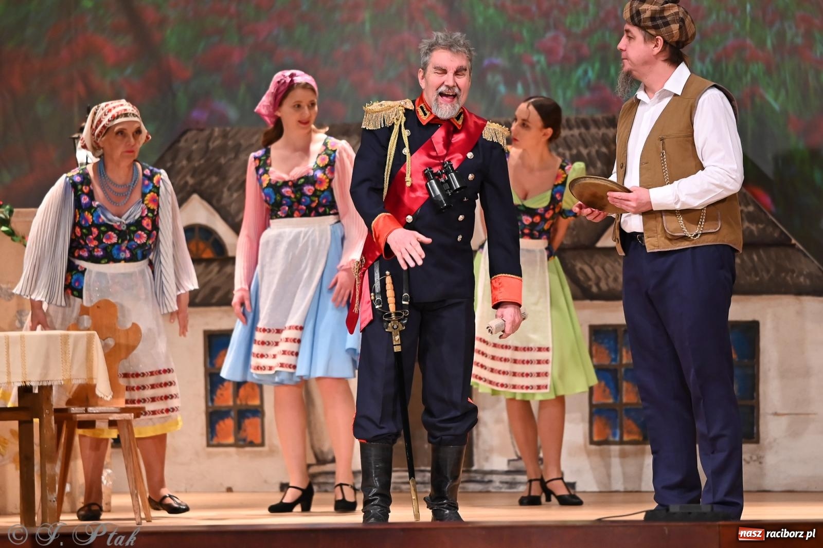 Zdjęcie w galerii na portalu naszraciborz.pl: Hrabina Marica porwała publiczność. Operetkowy wieczór pełen muzyki i tańca wiadomości z regionu