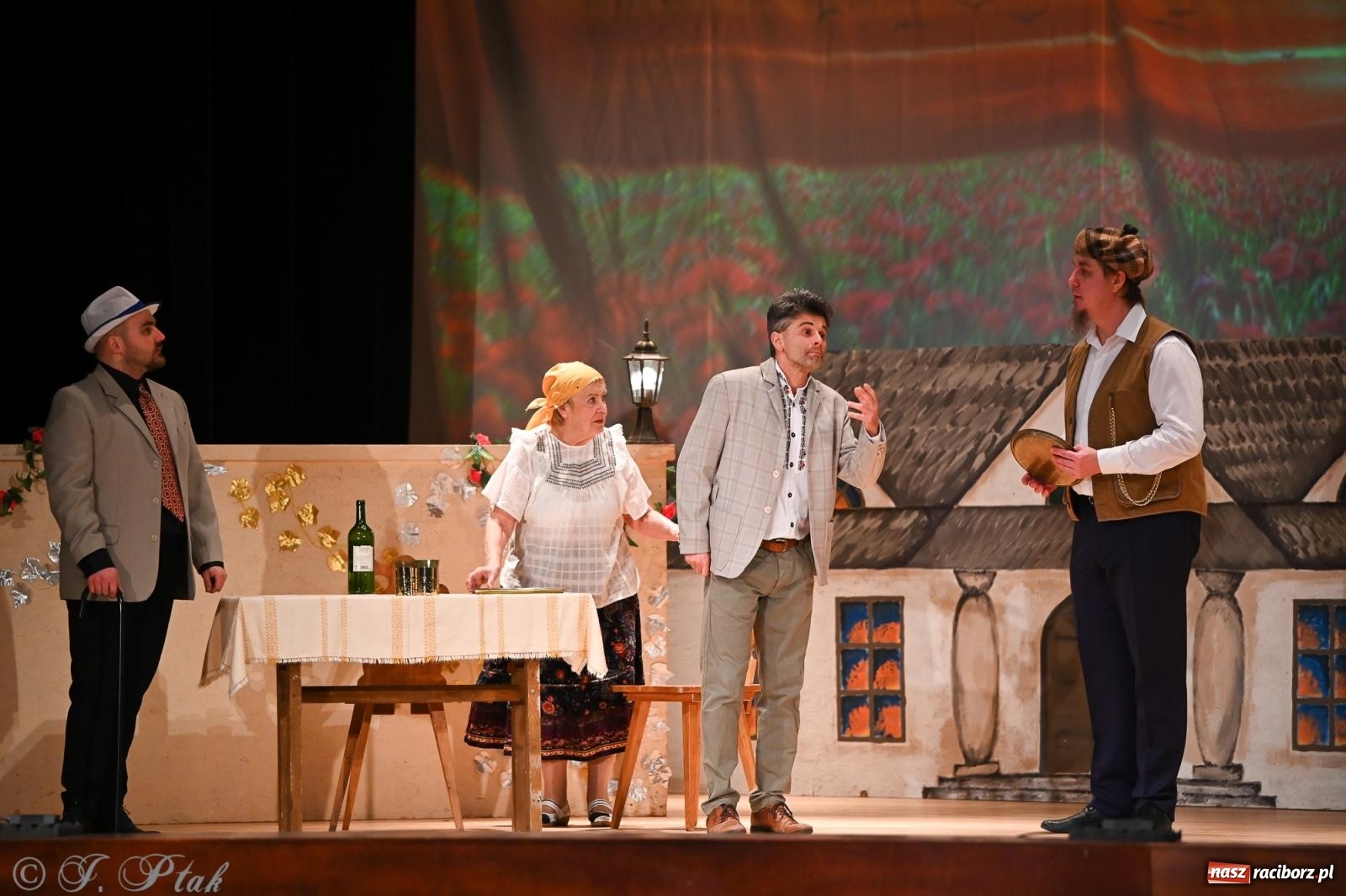 Zdjęcie w galerii na portalu naszraciborz.pl: Hrabina Marica porwała publiczność. Operetkowy wieczór pełen muzyki i tańca wiadomości z regionu