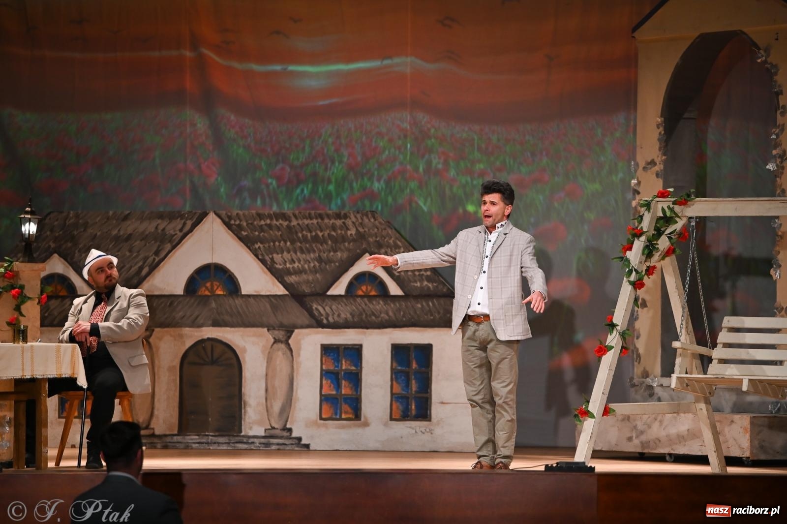 Zdjęcie w galerii na portalu naszraciborz.pl: Hrabina Marica porwała publiczność. Operetkowy wieczór pełen muzyki i tańca wiadomości z regionu