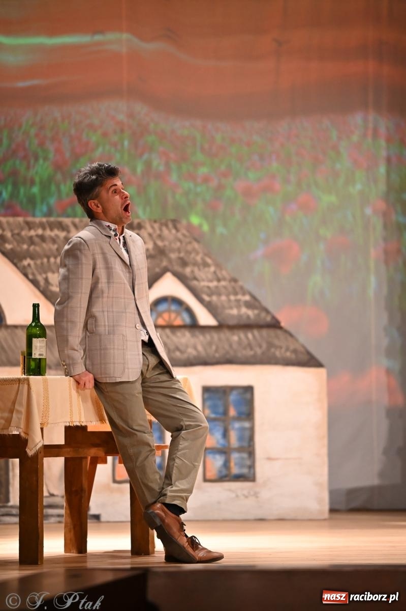 Zdjęcie w galerii na portalu naszraciborz.pl: Hrabina Marica porwała publiczność. Operetkowy wieczór pełen muzyki i tańca wiadomości z regionu