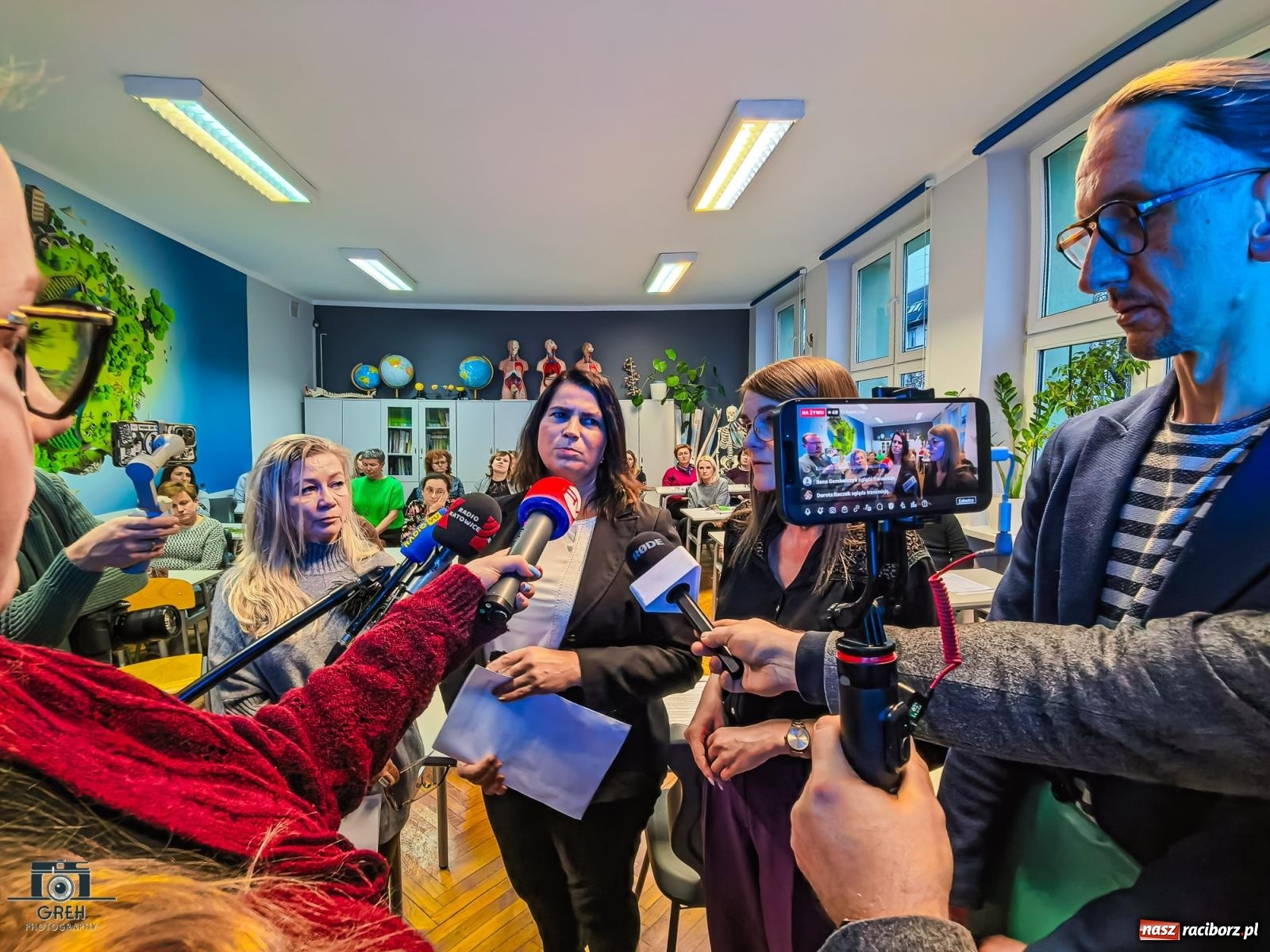 Zdjęcie w galerii na portalu naszraciborz.pl: Szkoła to nie statystyka. Głos społeczności Trzynastki wobec uchwały intencyjnej [WIDEO] wiadomości z regionu