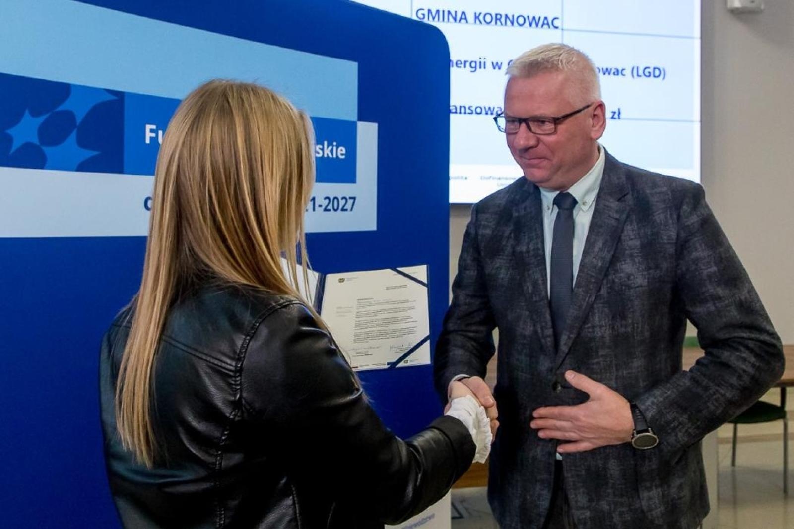 Zdjęcie w galerii na portalu naszraciborz.pl: Miliony na odnawialne źródła energii dla śląskich gmin, w tym z powiatu raciborskiego wiadomości z regionu