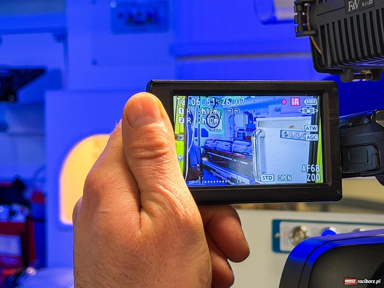 Zdjęcie w galerii na portalu naszraciborz.pl: Nowa karetka dla raciborskiego szpitala – 800 tysięcy złotych dotacji z budżetu państwa wiadomości z regionu