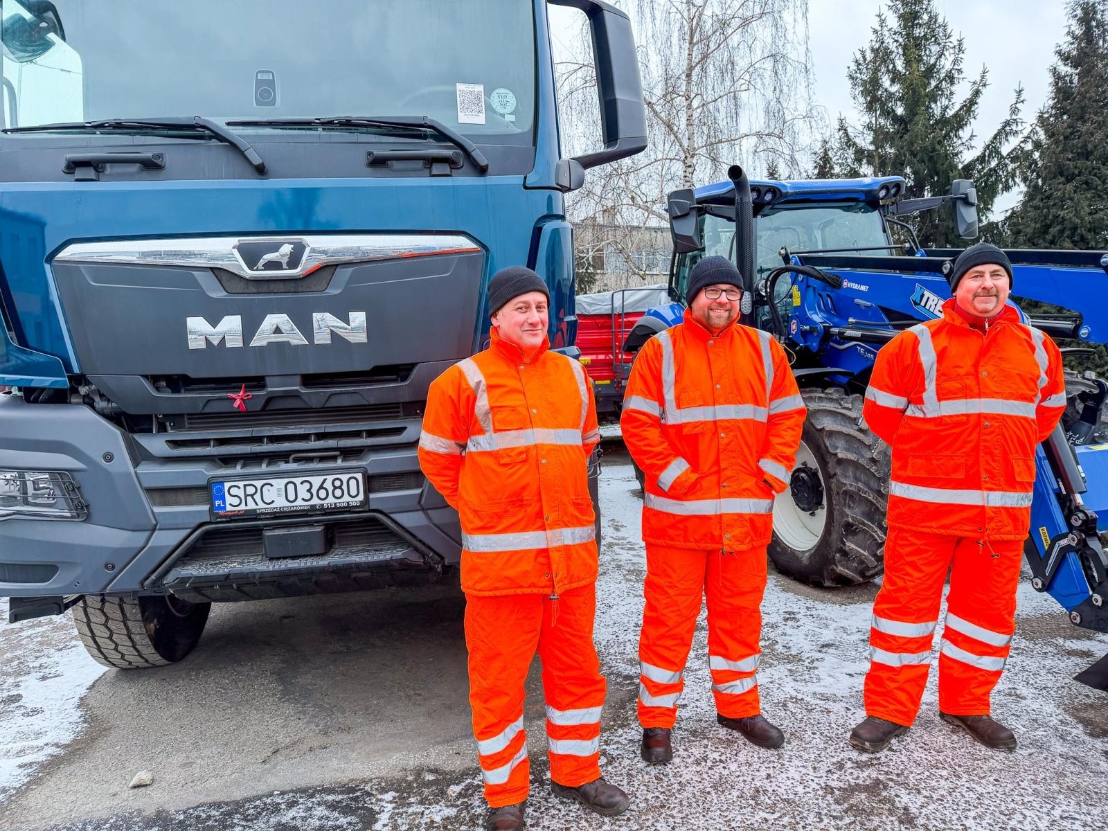 Zdjęcie w galerii na portalu naszraciborz.pl: Sprzęt ratunkowy i inżynieryjny za 5,6 mln zł dla powiatu raciborskiego w ramach rządowego programu wiadomości z regionu