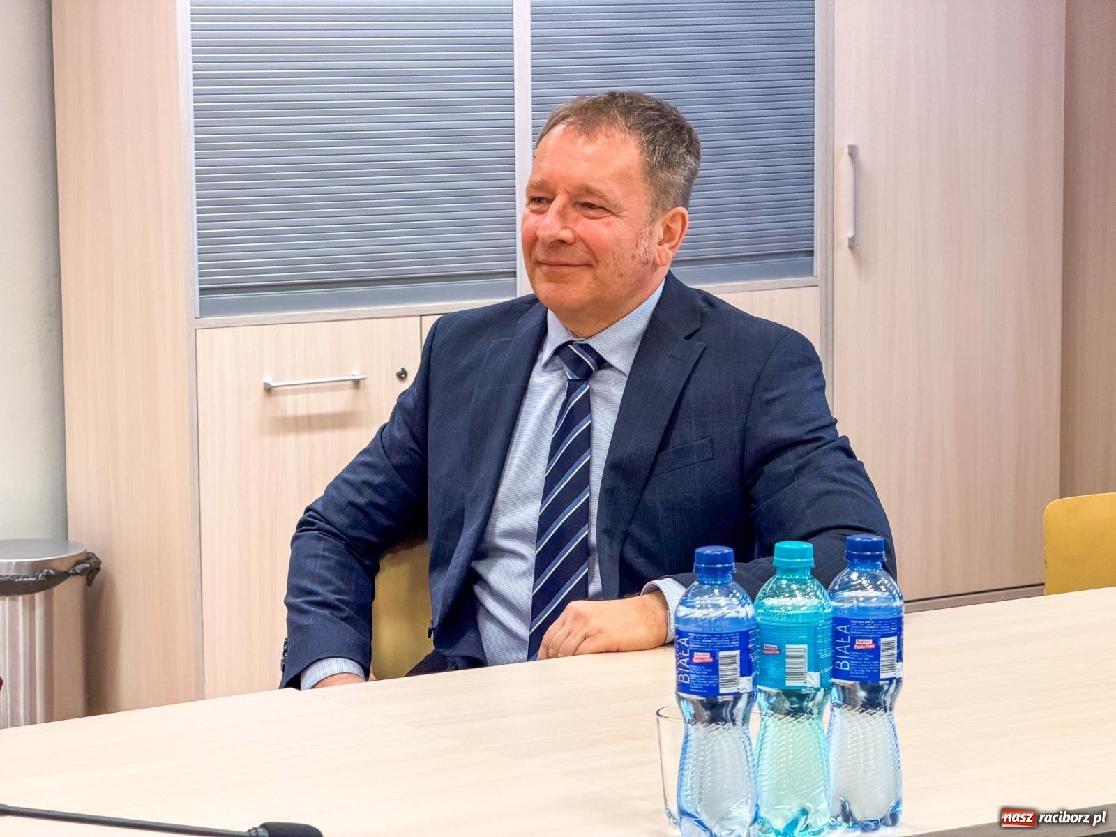 Zdjęcie w galerii na portalu naszraciborz.pl: Medale Zasłużony dla Rolnictwa wręczone w Raciborzu. Wizyta wiceministra z rozmowami o geodezji, AI i przyszłości Rafako wiadomości z regionu