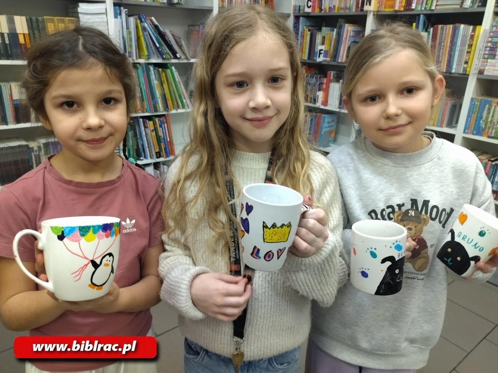 Zdjęcie w galerii na portalu naszraciborz.pl: Kreatywne warsztaty ceramiczne w Bibliotece w Markowicach wiadomości z regionu
