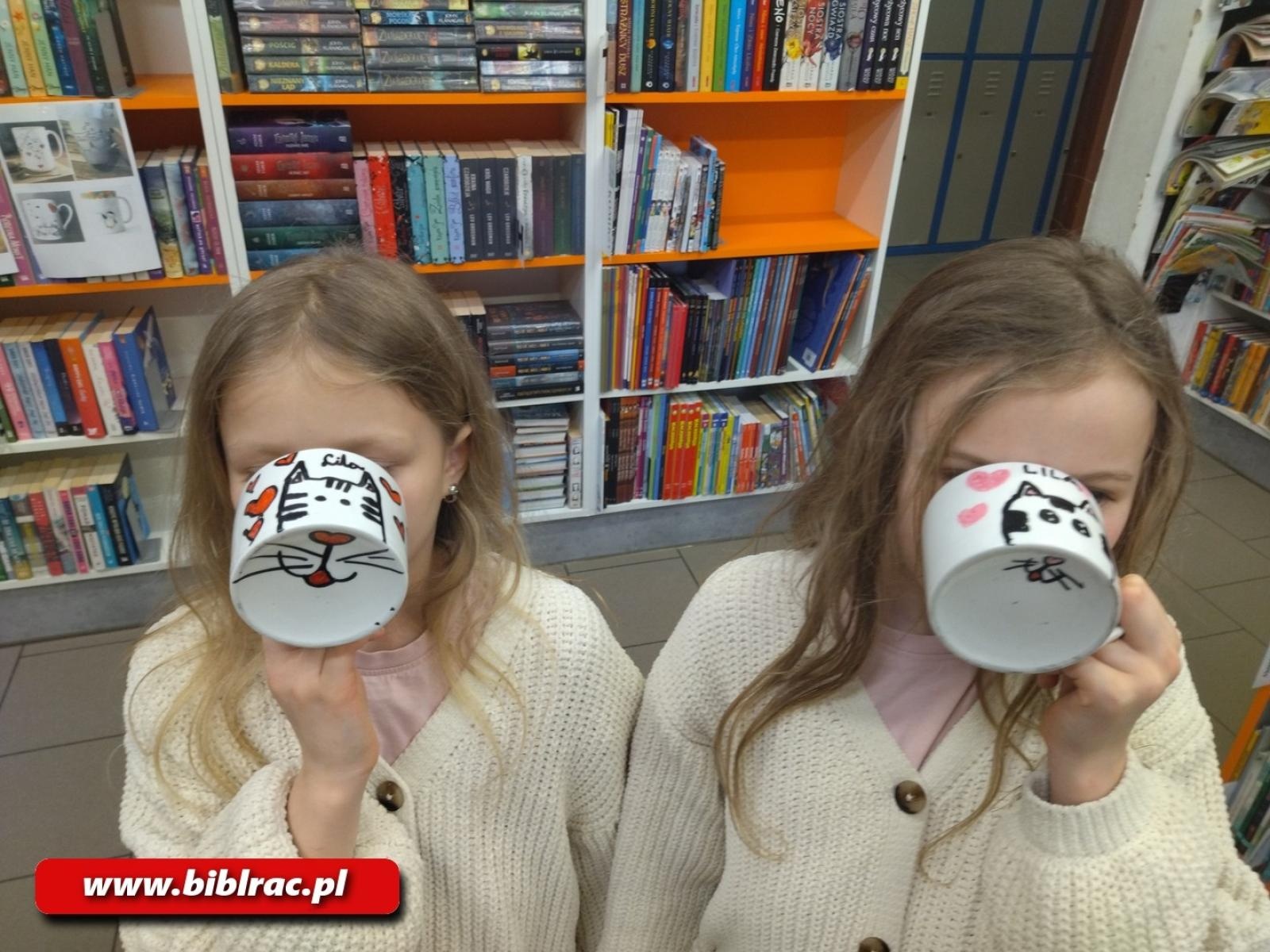 Zdjęcie w galerii na portalu naszraciborz.pl: Kreatywne warsztaty ceramiczne w Bibliotece w Markowicach wiadomości z regionu