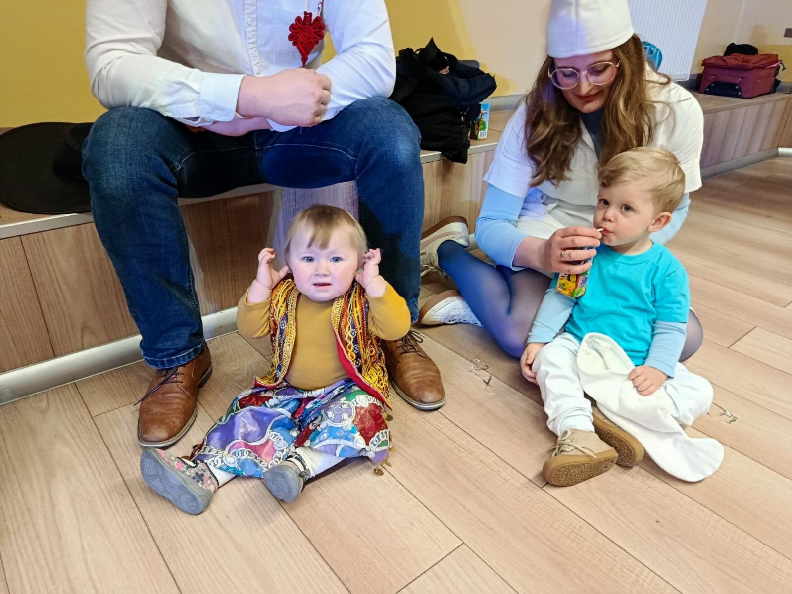 Zdjęcie w galerii na portalu naszraciborz.pl: Bajkowy bal karnawałowy w Pietrowicach Wielkich przyciągnął tłumy najmłodszych wiadomości z regionu