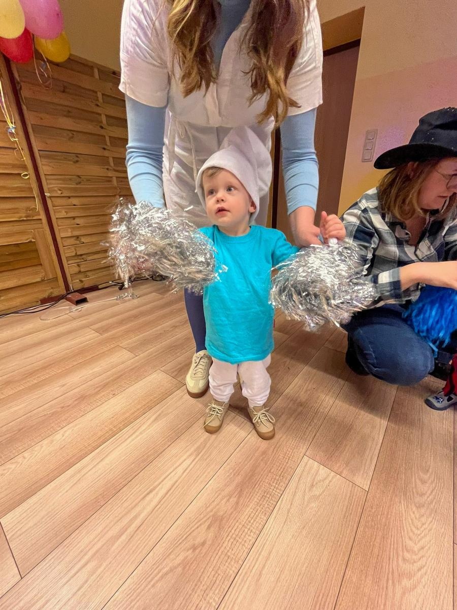 Zdjęcie w galerii na portalu naszraciborz.pl: Bajkowy bal karnawałowy w Pietrowicach Wielkich przyciągnął tłumy najmłodszych wiadomości z regionu