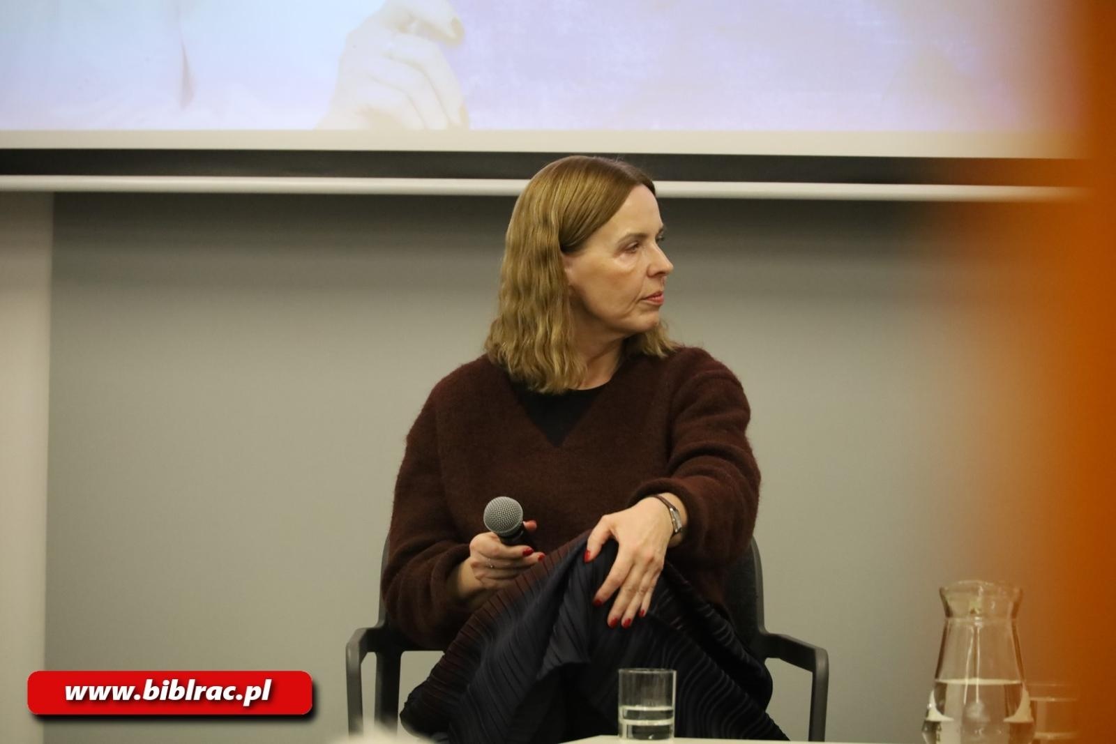 Zdjęcie w galerii na portalu naszraciborz.pl: Ocalić od zapomnienia! Karin Lednická w raciborskiej bibliotece wiadomości z regionu