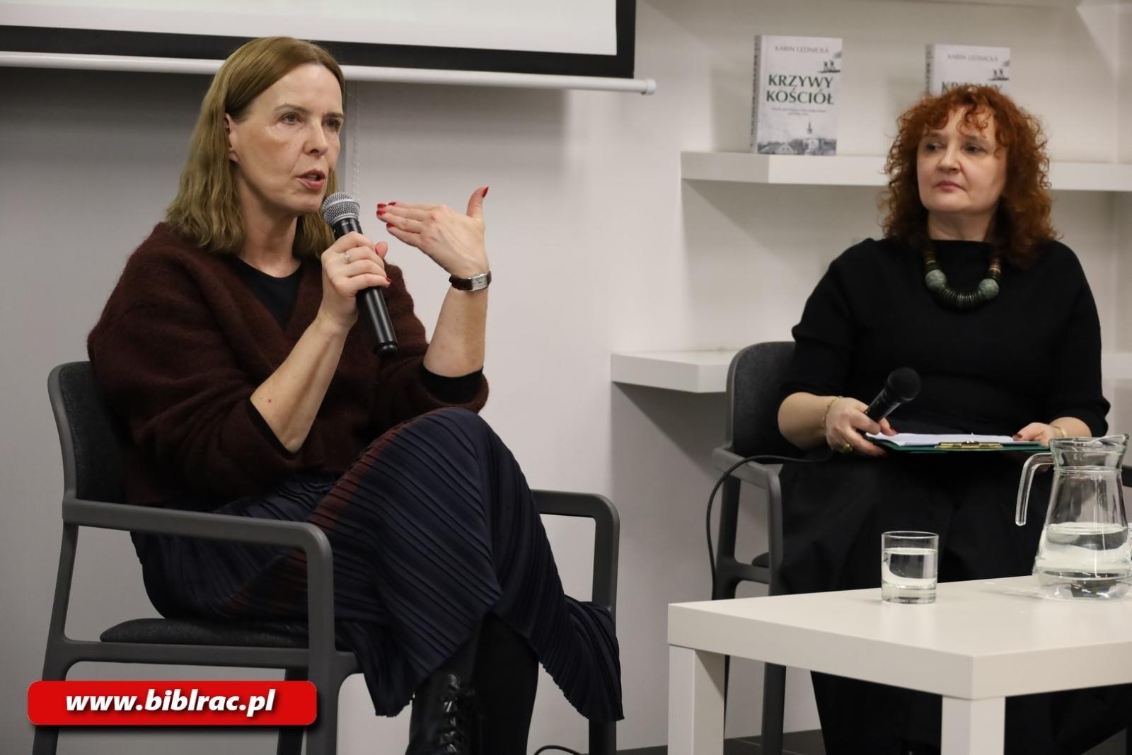 Zdjęcie w galerii na portalu naszraciborz.pl: Ocalić od zapomnienia! Karin Lednická w raciborskiej bibliotece wiadomości z regionu