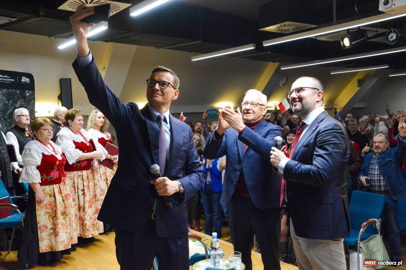 Zdjęcie w galerii na portalu naszraciborz.pl: Made in Poland. Mateusz Morawiecki rozpoczął w Raciborzu marsz po władzę wiadomości z regionu