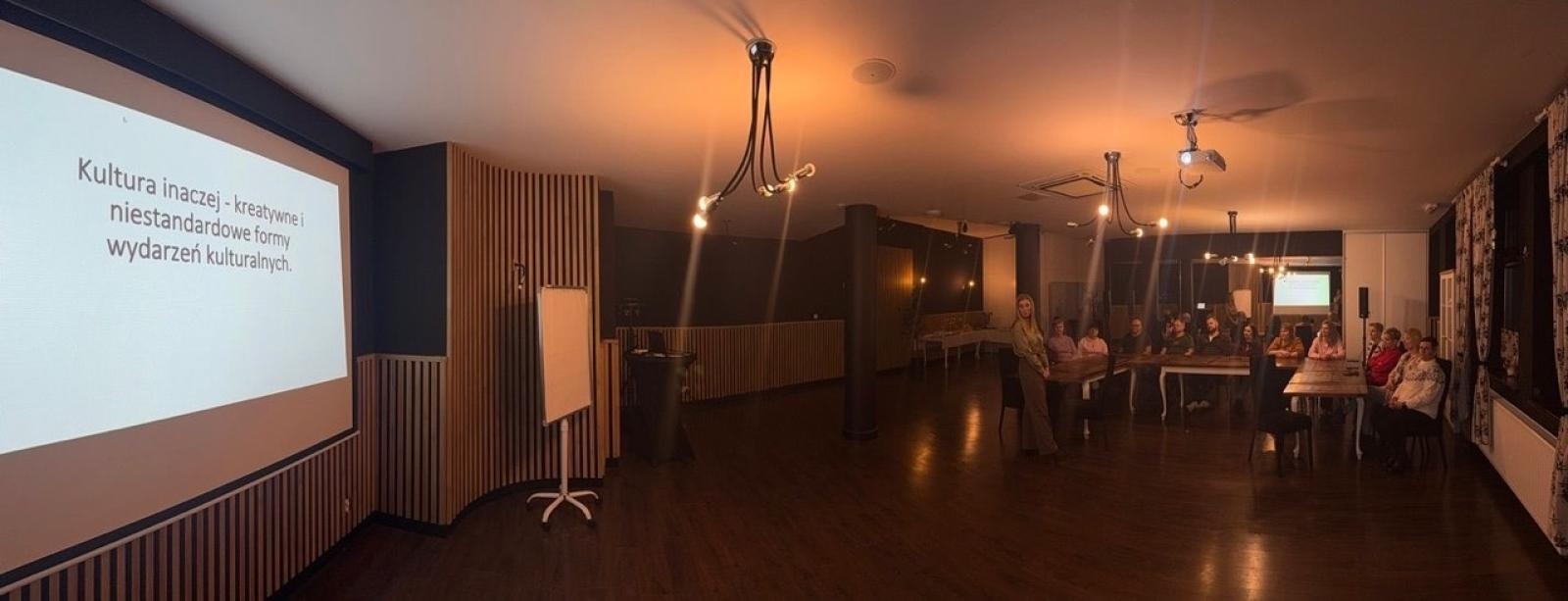 Zdjęcie w galerii na portalu naszraciborz.pl: Tkalnia Kietrz i partnerzy z projektami kulturalnymi oraz ofertą wyjazdową – edukacja, media i podróże w jednym miejscu wiadomości z regionu