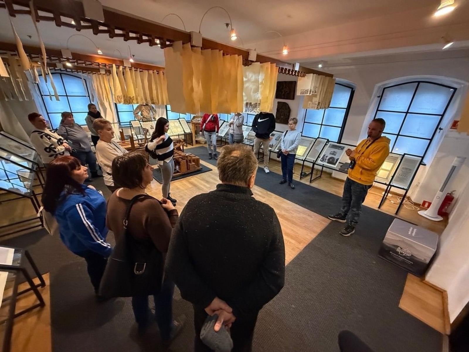 Zdjęcie w galerii na portalu naszraciborz.pl: Tkalnia Kietrz i partnerzy z projektami kulturalnymi oraz ofertą wyjazdową – edukacja, media i podróże w jednym miejscu wiadomości z regionu