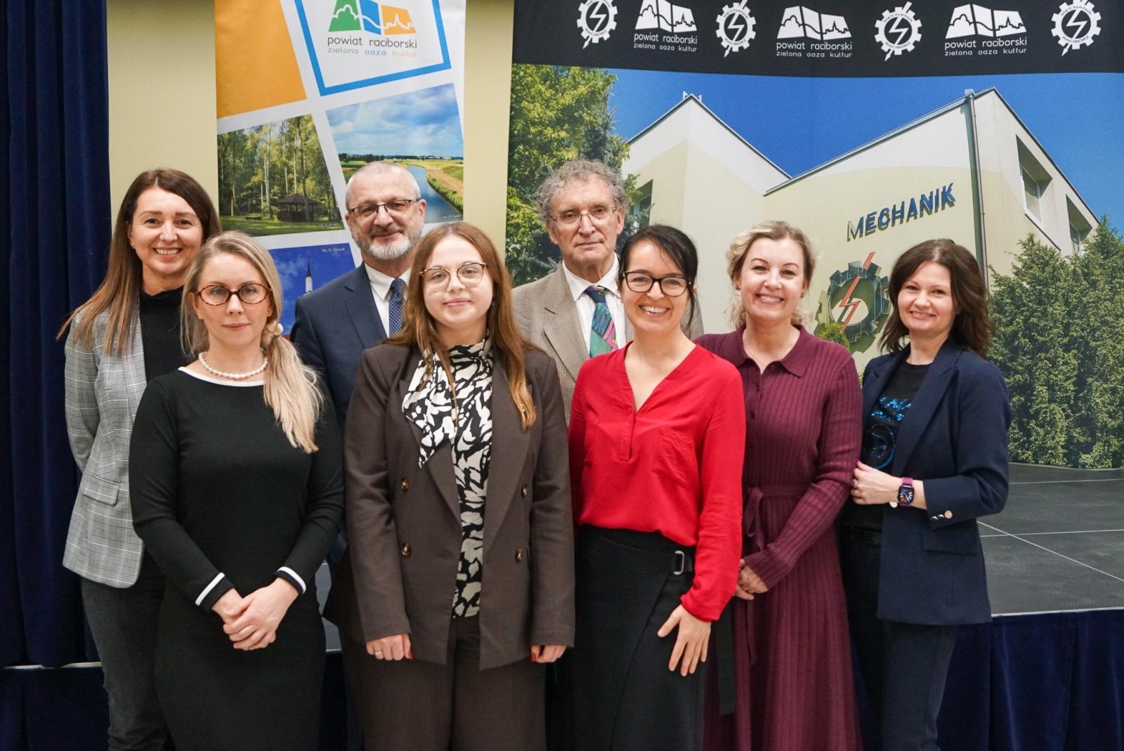 Zdjęcie w galerii na portalu naszraciborz.pl: Technika łączy kontynenty – wizyta AGH–UNESCO w Mechaniku wiadomości z regionu